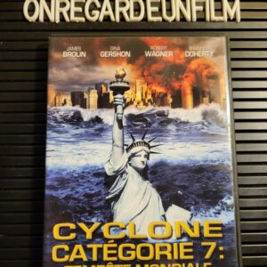 Cyclone. Catégorie 7 : Tempête Mondiale - La Fin du Monde (2005)