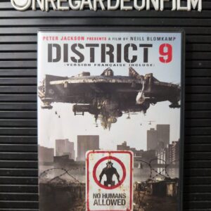 District 9 / District 9 (2009)