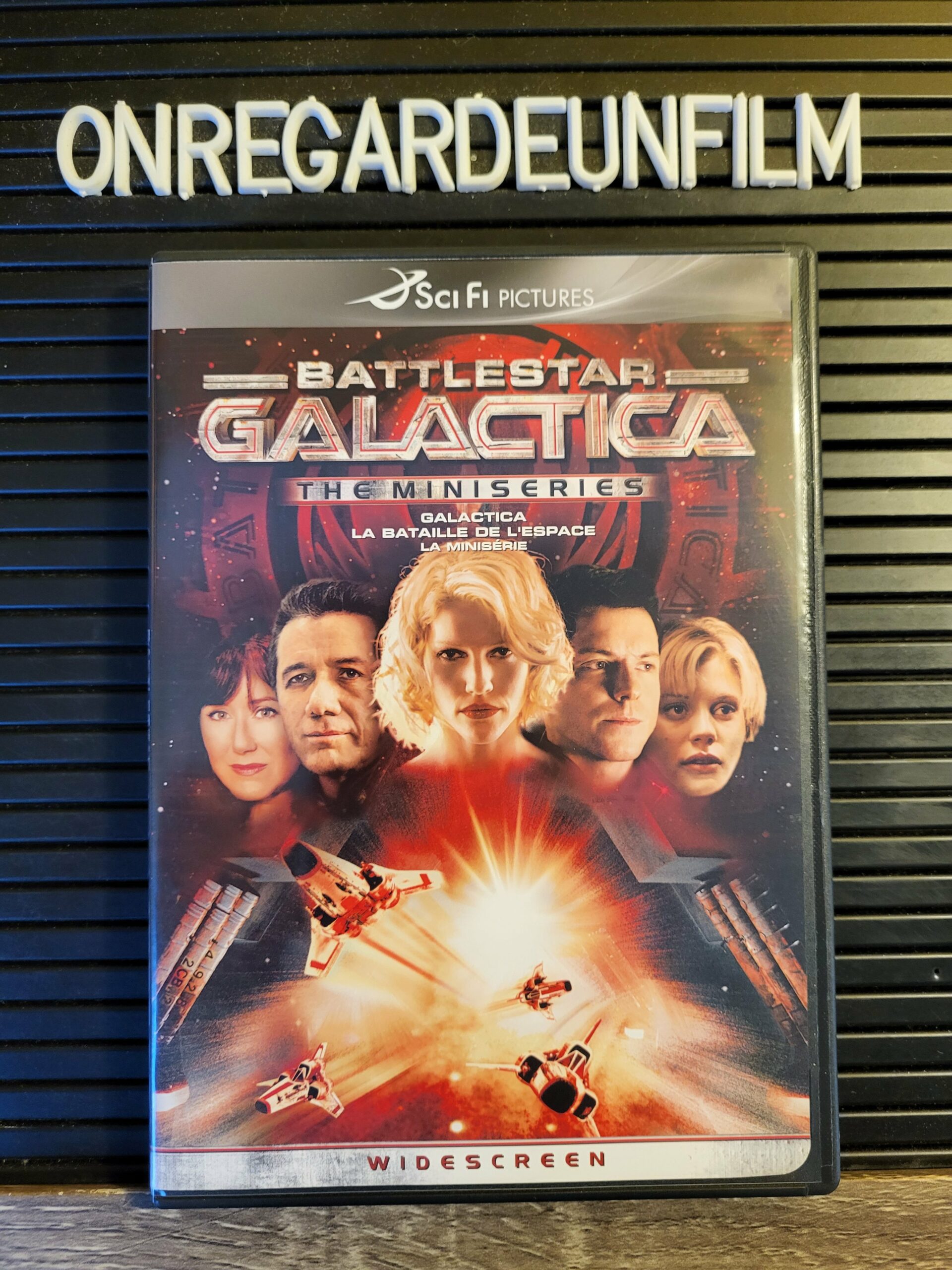 Galactica. La Bataille de l'Espace. La Minisérie / Battlestar Galactica. The Miniseries (2003)