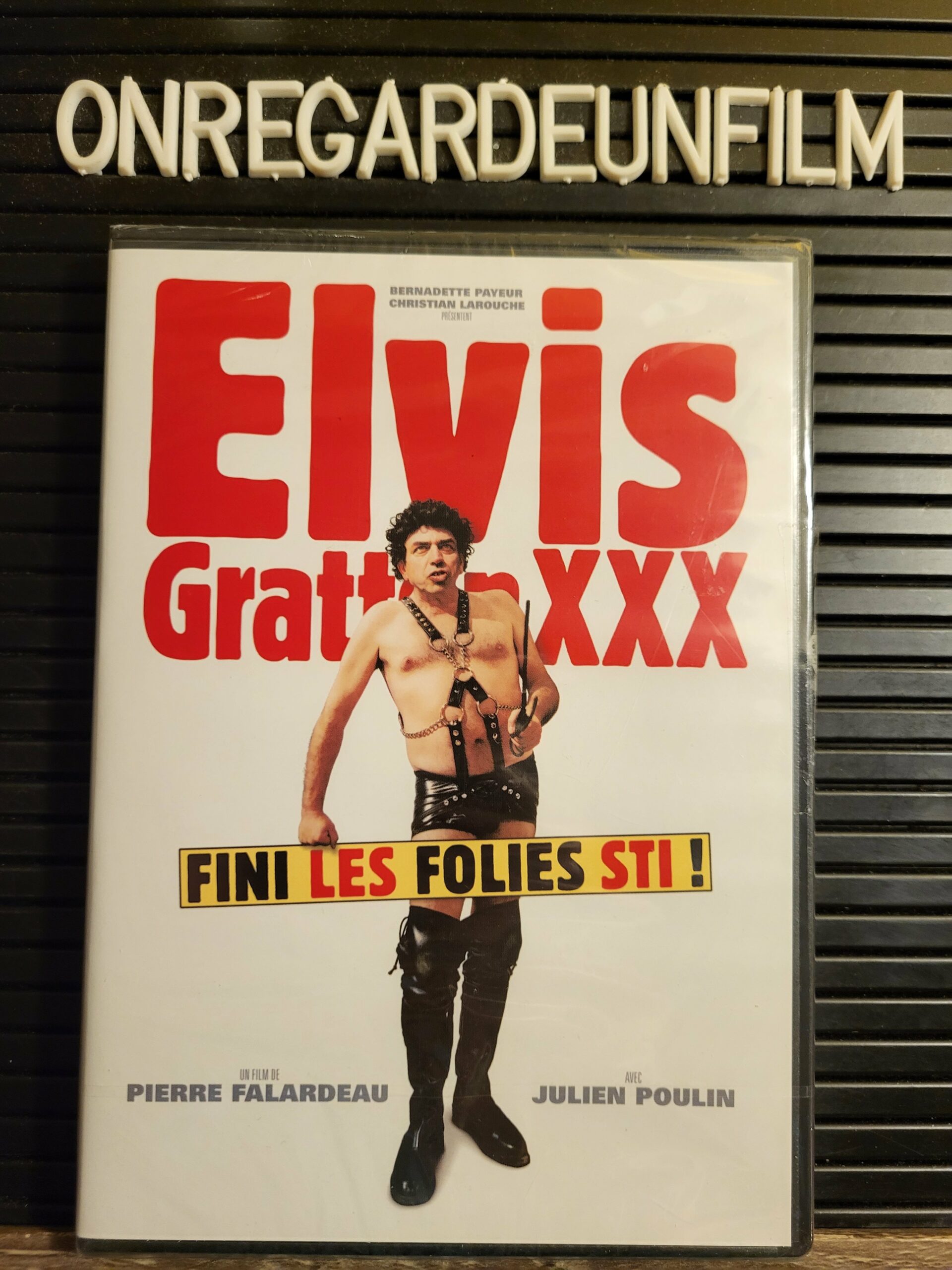 Elvis Gratton XXX Le Retour d'Elvis Wong (2004)
