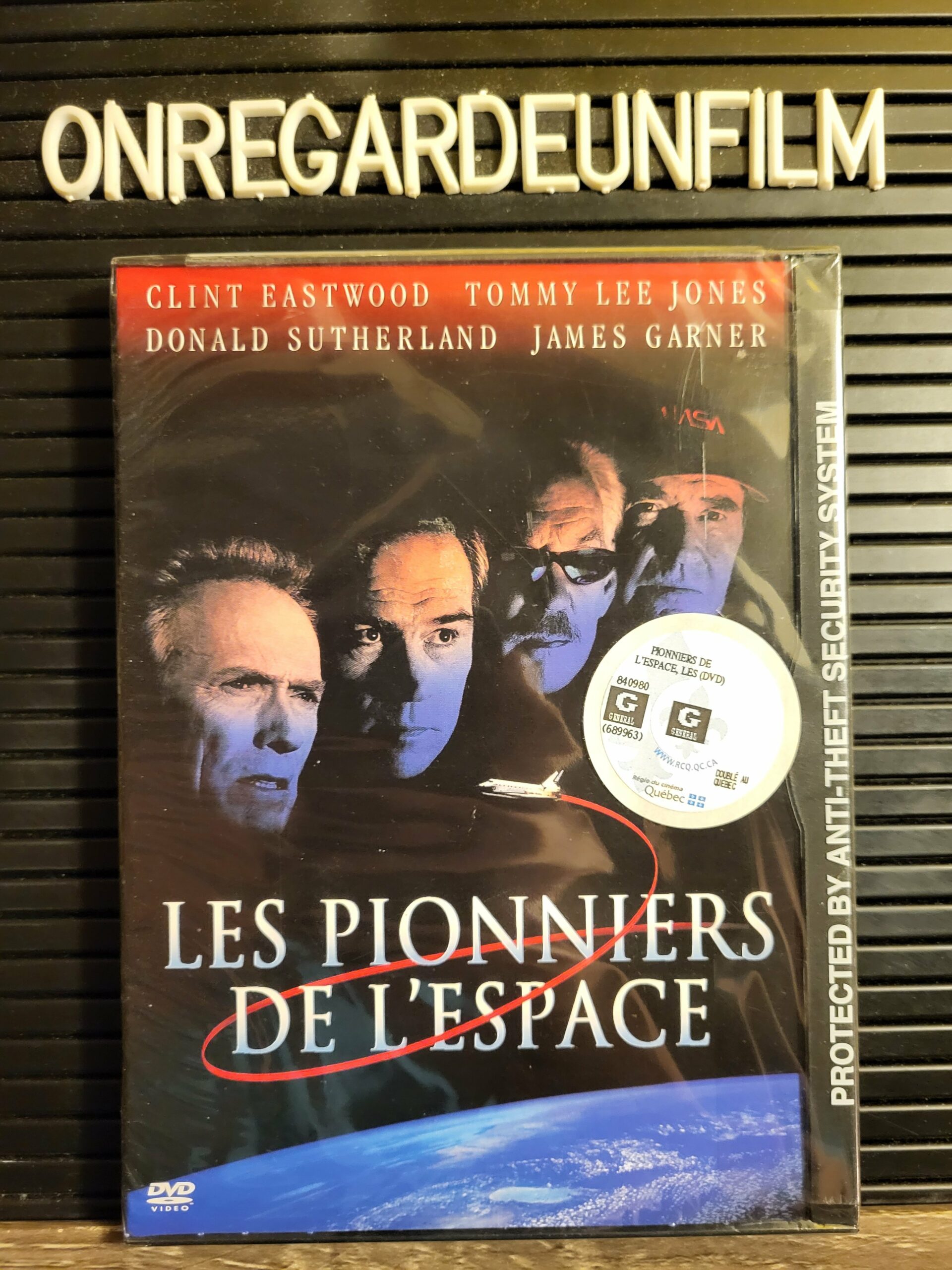 Les Cowboys de l'Espace (Les Pionniers de l'Espace) / Space Cowboys (2000)