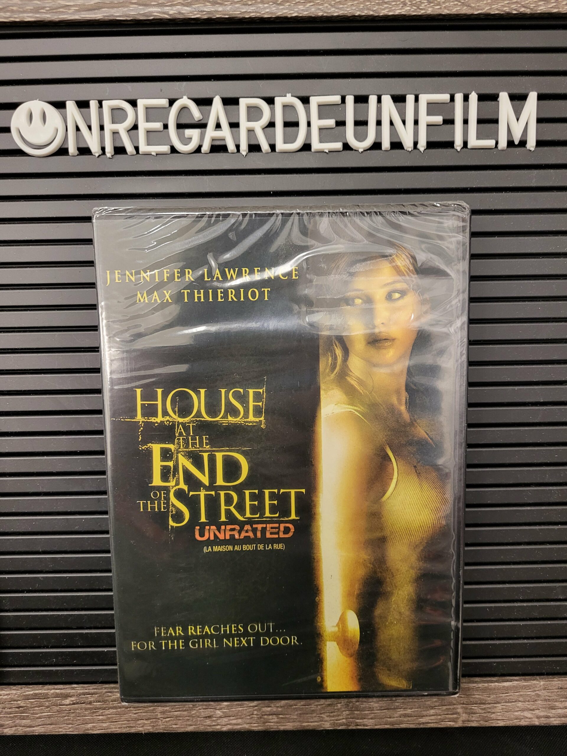 La Maison au Bout de la Rue / House at the End of the Street (2012)