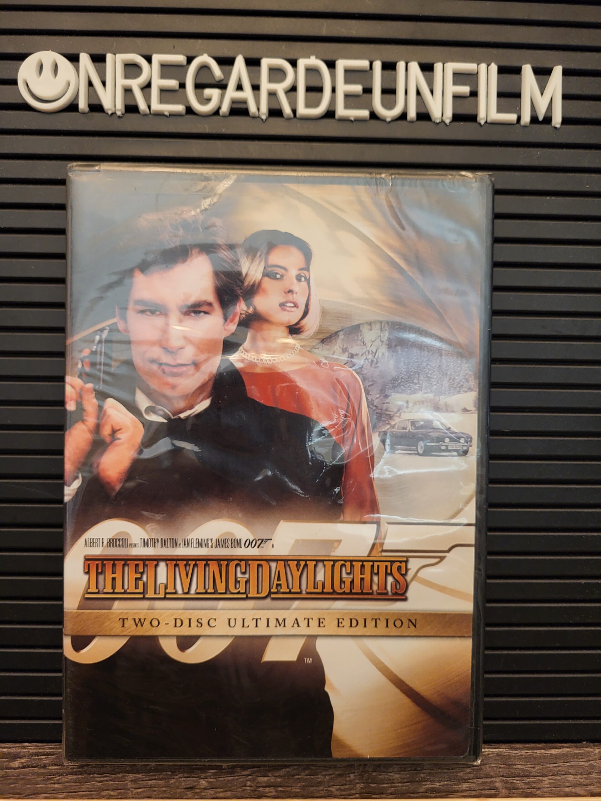 007 Tuer n'est pas jouer / 007 The Living Daylights (1987)