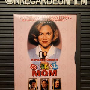 Maman ne se Laisse pas Marcher sur les Pieds / Serial Mom (1994)