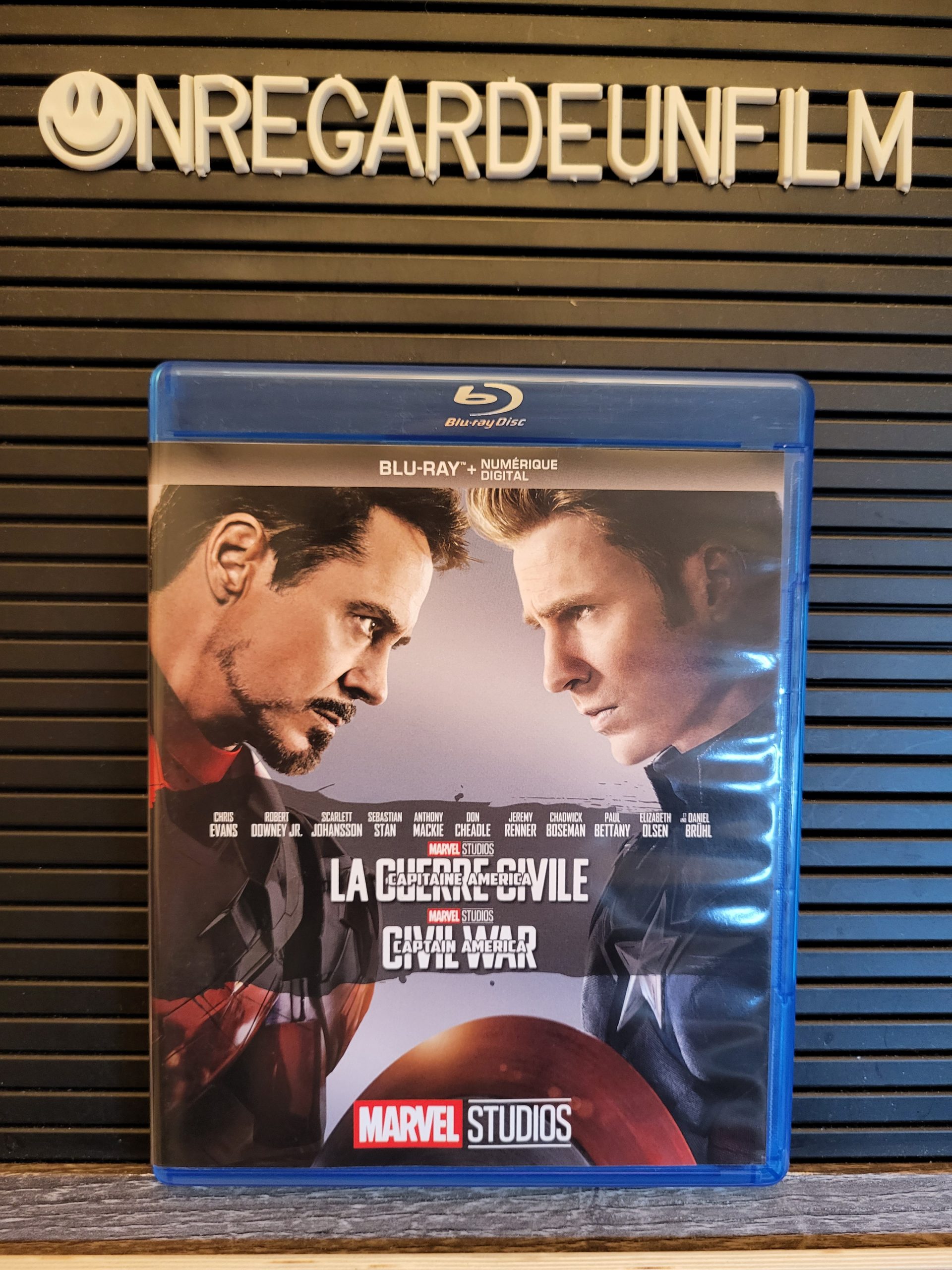 Capitaine America: La Guerre Civile / Captain America: Civil War (2016)