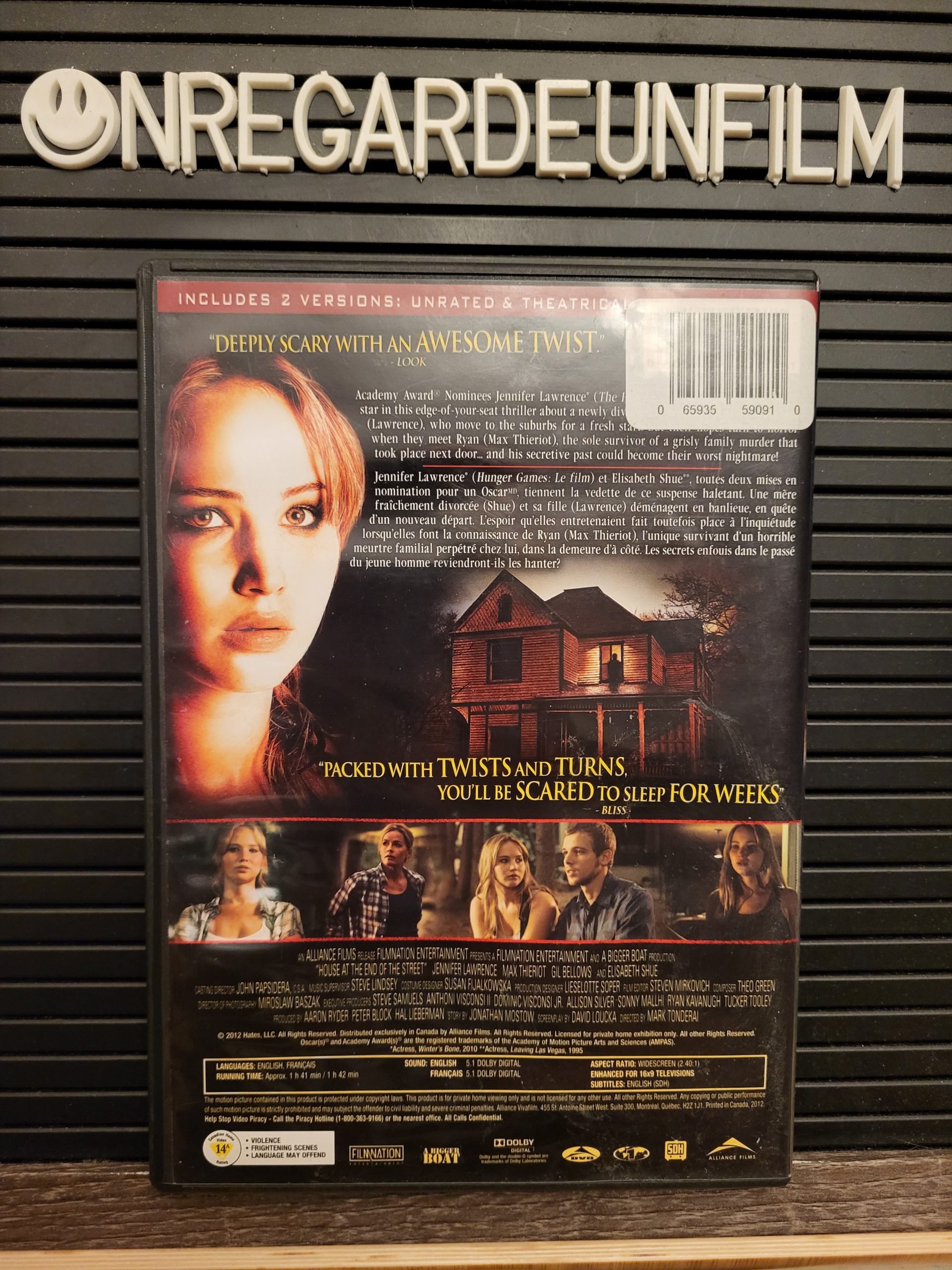 La Maison au Bout de la Rue / House at the End of the Street (2012) – Image 2