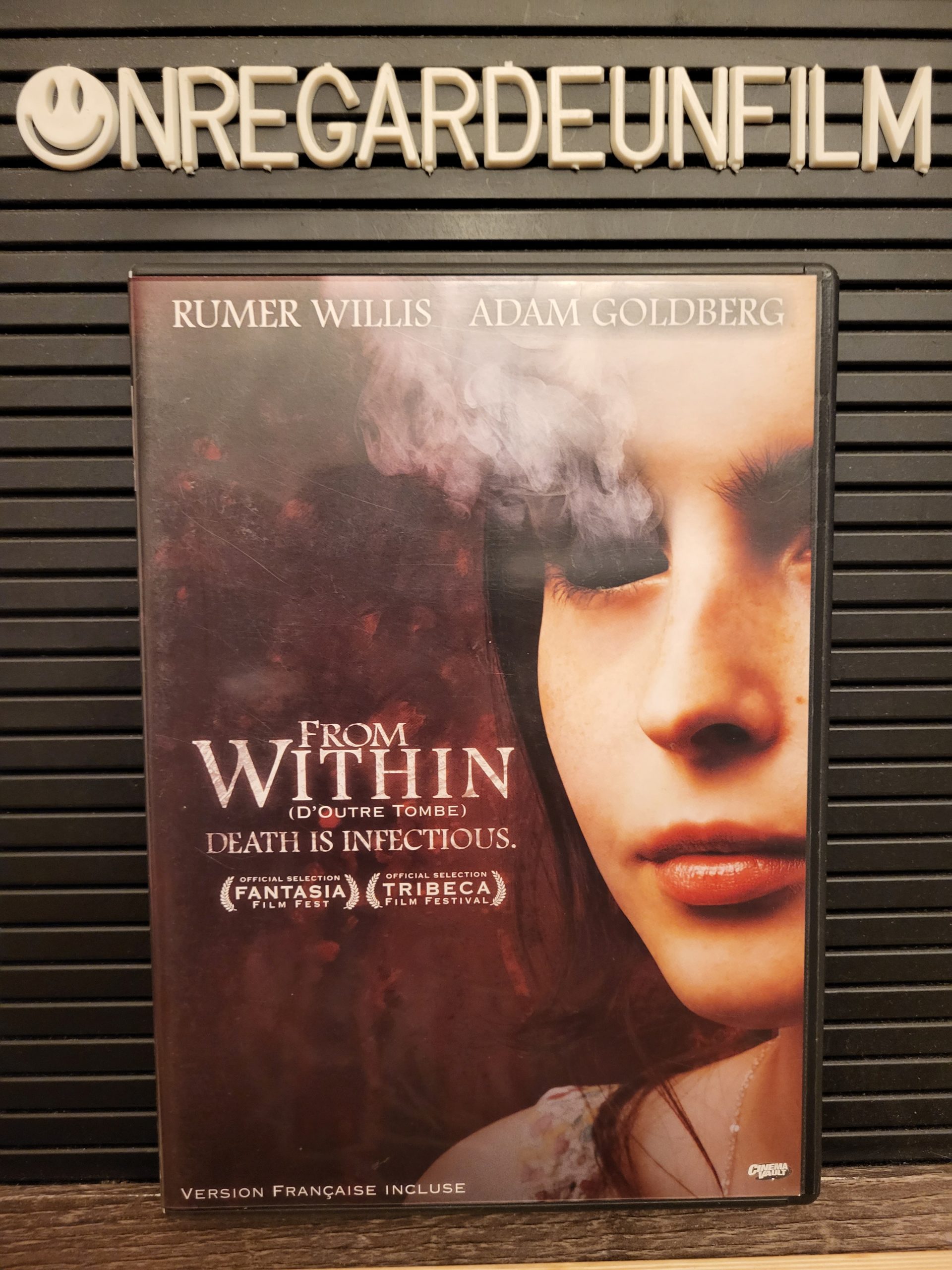 D'Outre Tombe (La Malédiction) / From Within (2008)