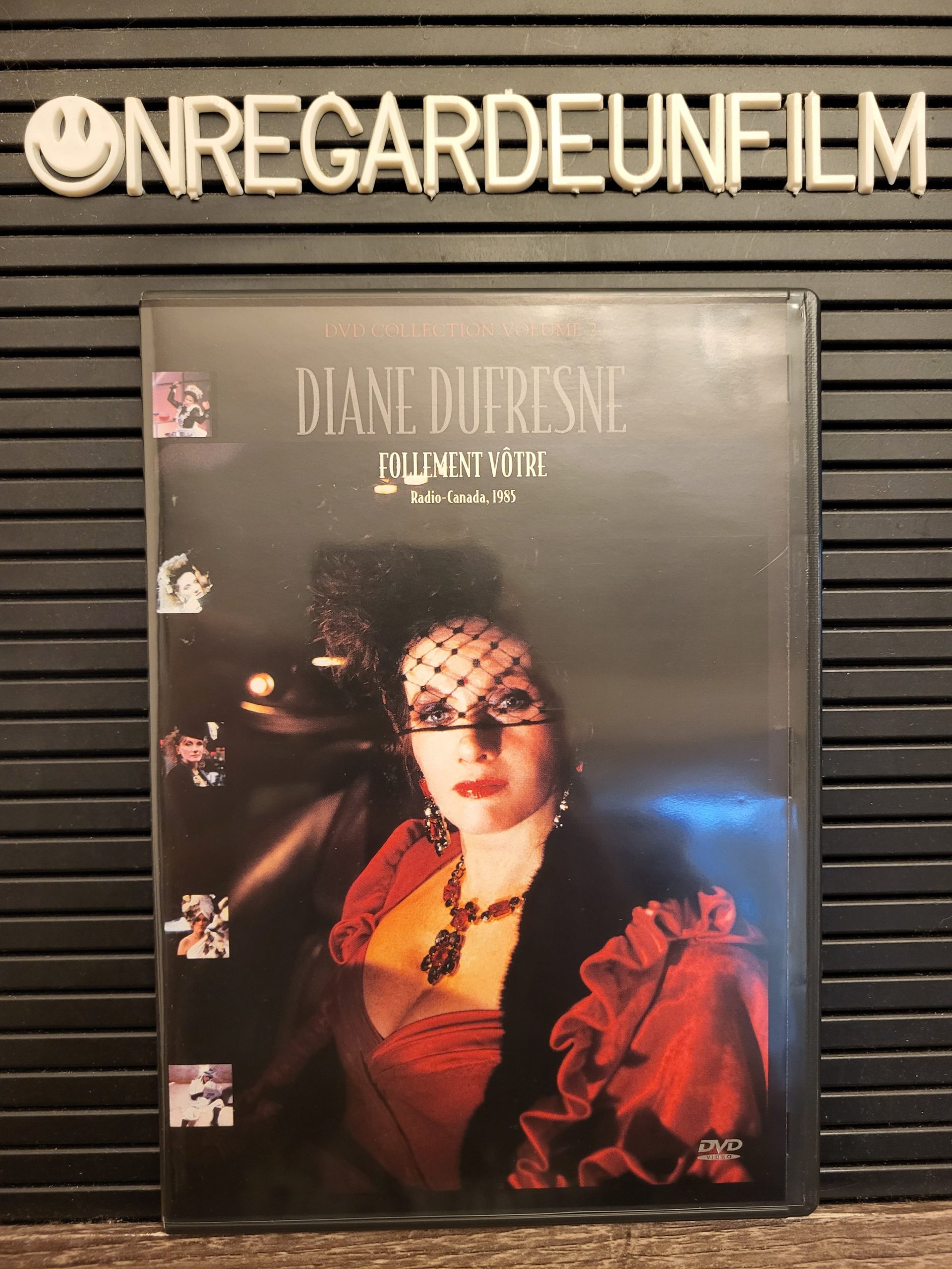 DIANE DUFRESNE VOUS FAIT ENCORE UNE SCÈNE VOLUME 2.
Follement Vôtre (1985) & Symphonique N'Roll (1988) & Détournement Majeur (1993) & Réservé (1997) & Kamikaze (2002) – Image 7