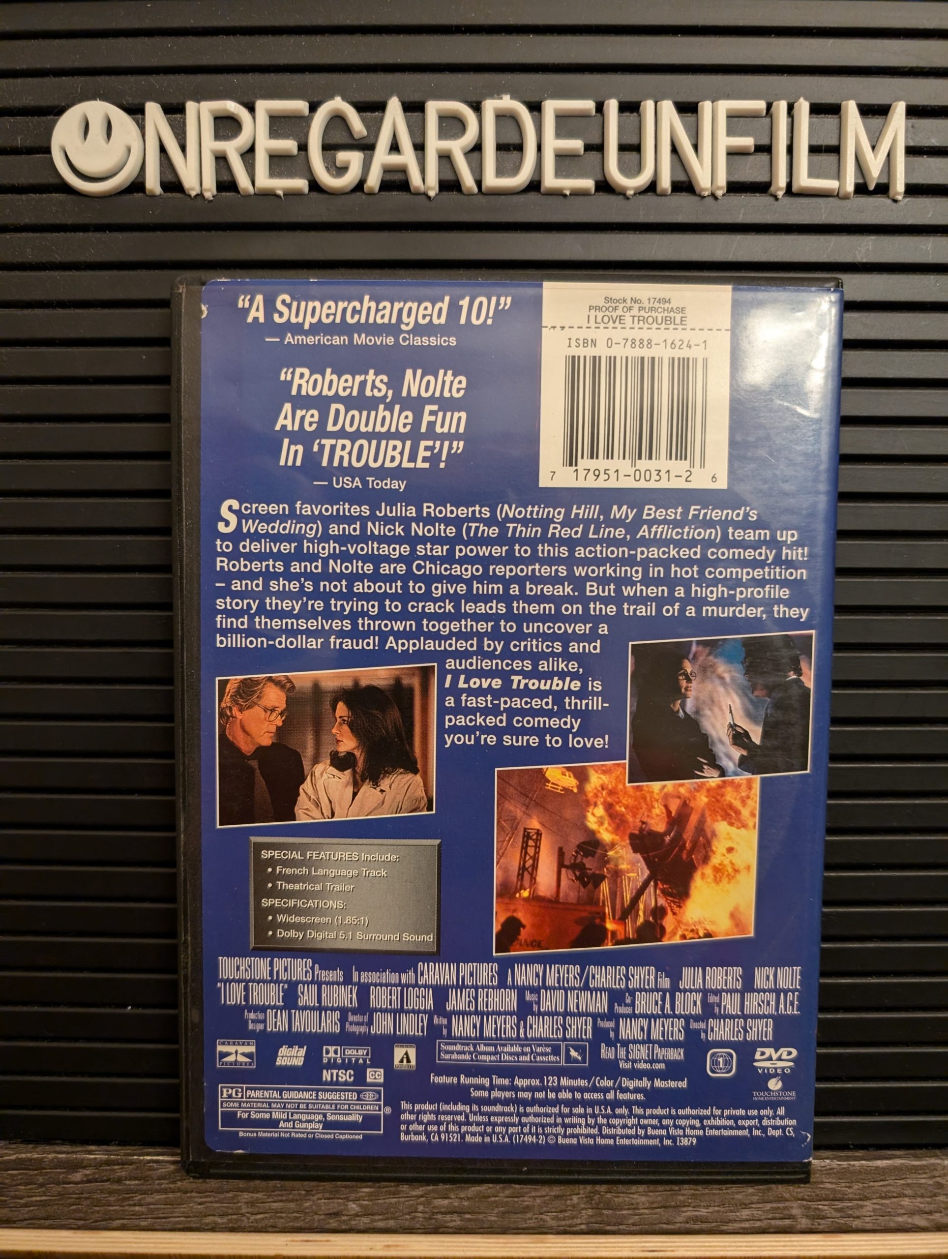 Bagarre à la Une / I Love Trouble (1994) – Image 2