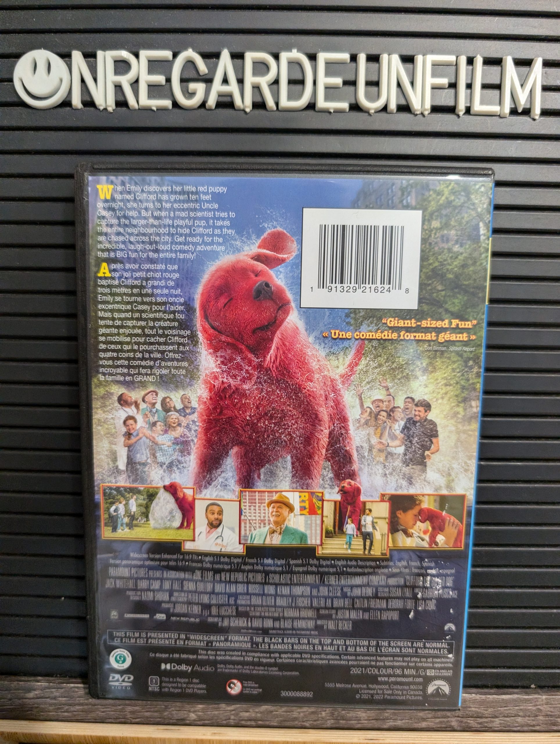 Clifford le Gros Chien Rouge / Clifford the Big Red Dog (2021) – Image 2