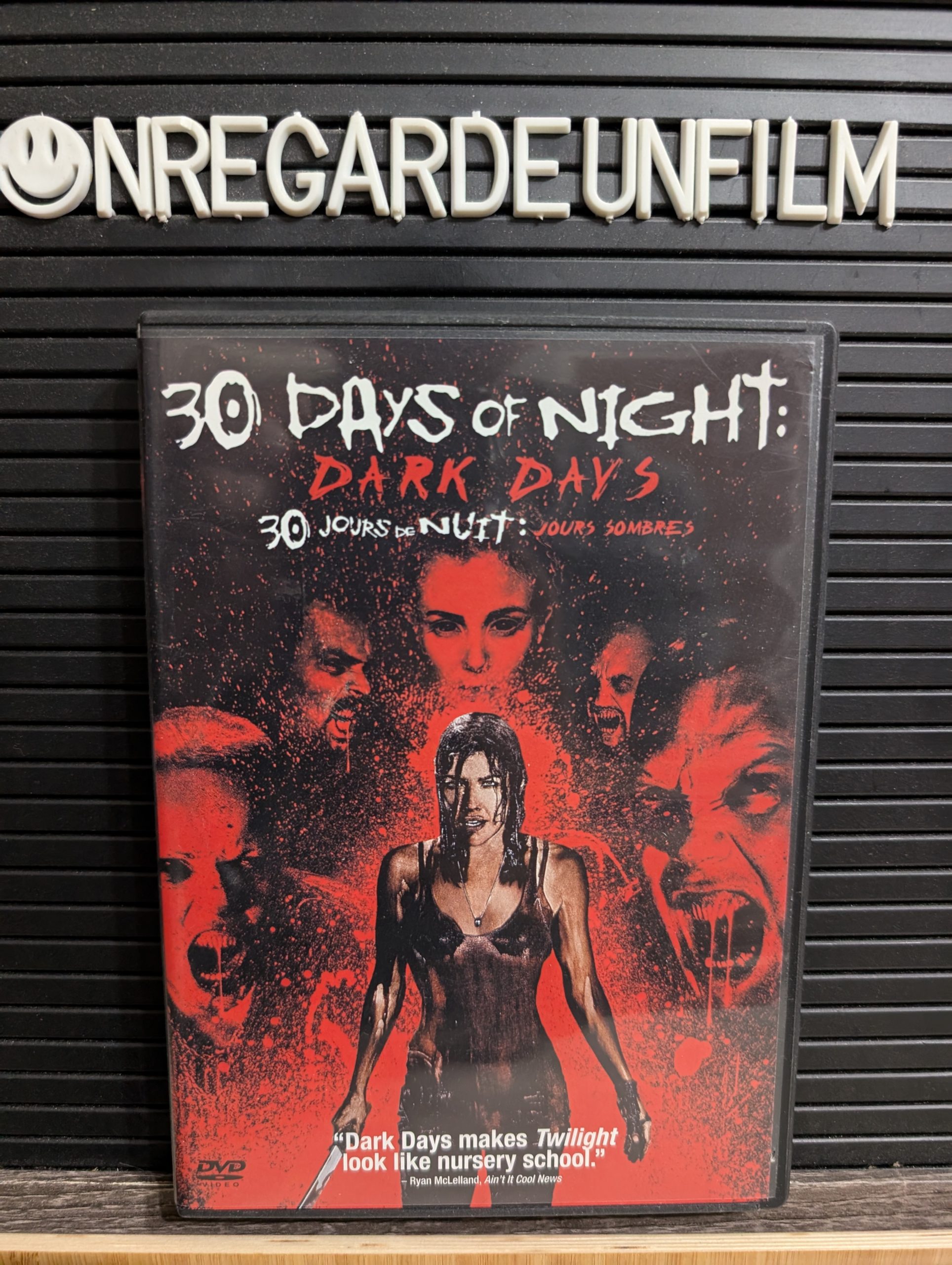 30 Jours de Nuit 2: Jours Sombres / 30 Days of Night: Dark Days (2010)