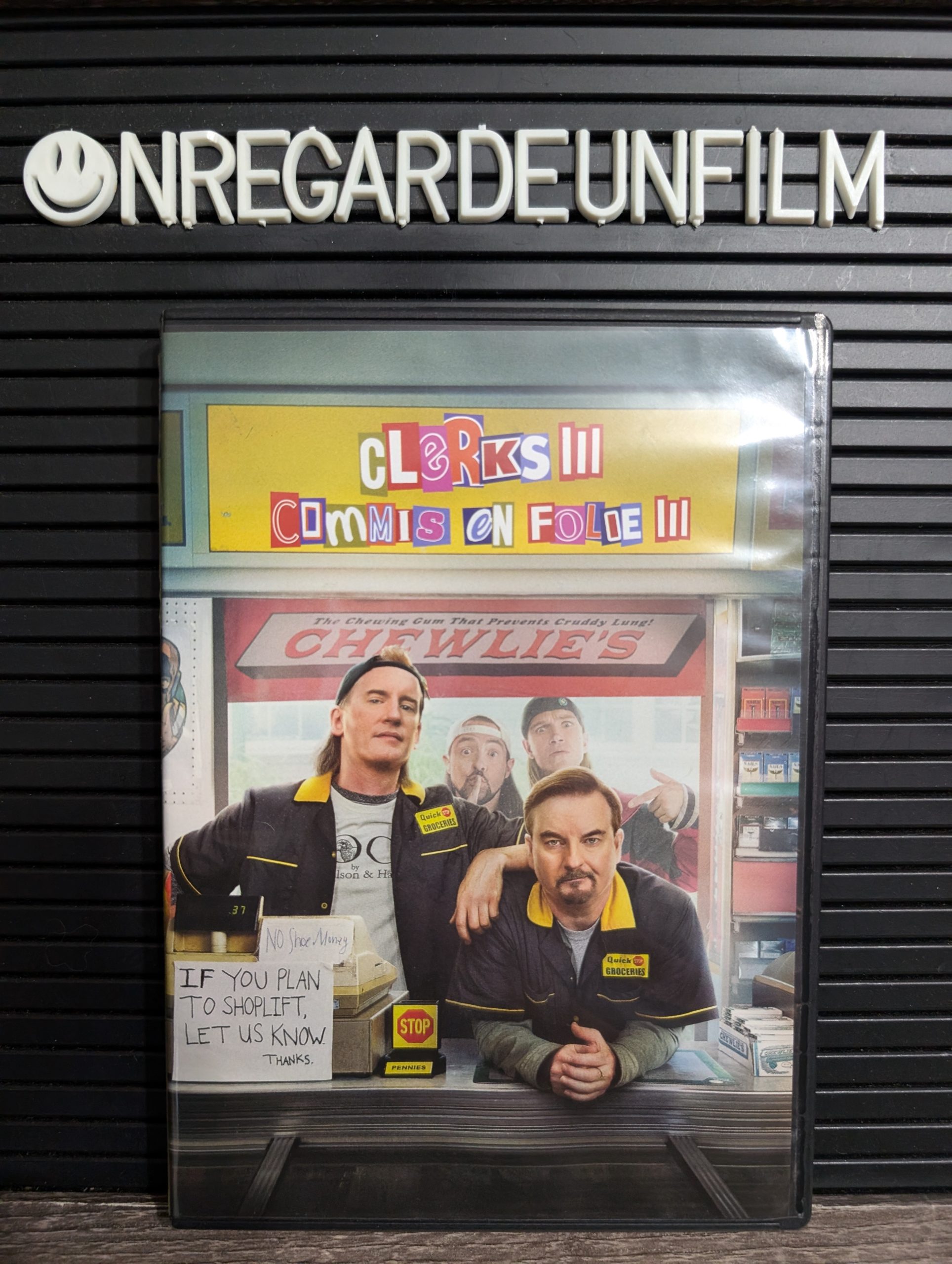 Commis en Folie III / Clerks III (2022)