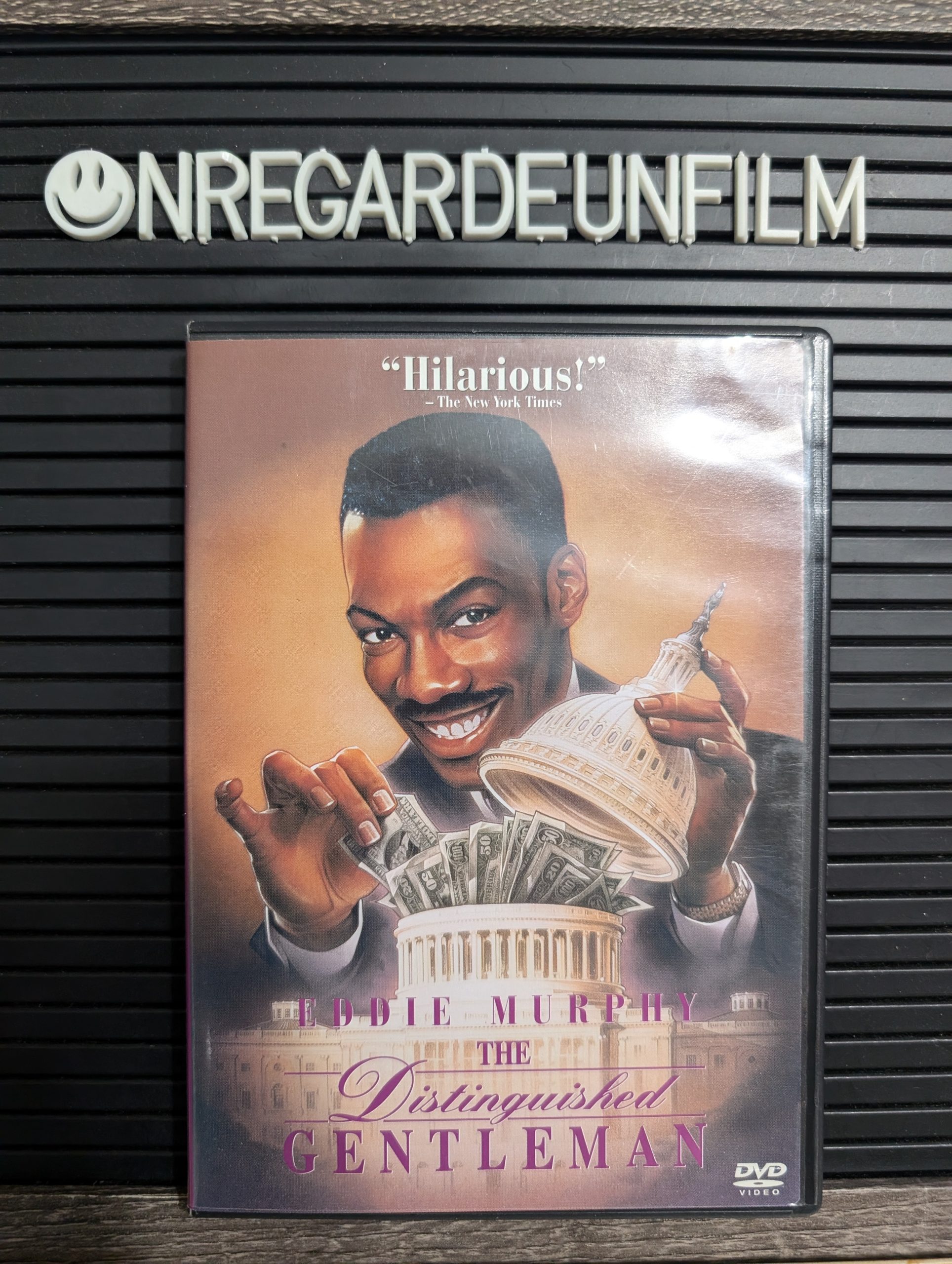 Un Monsieur Distingué / The Distinguished Gentleman (1992)