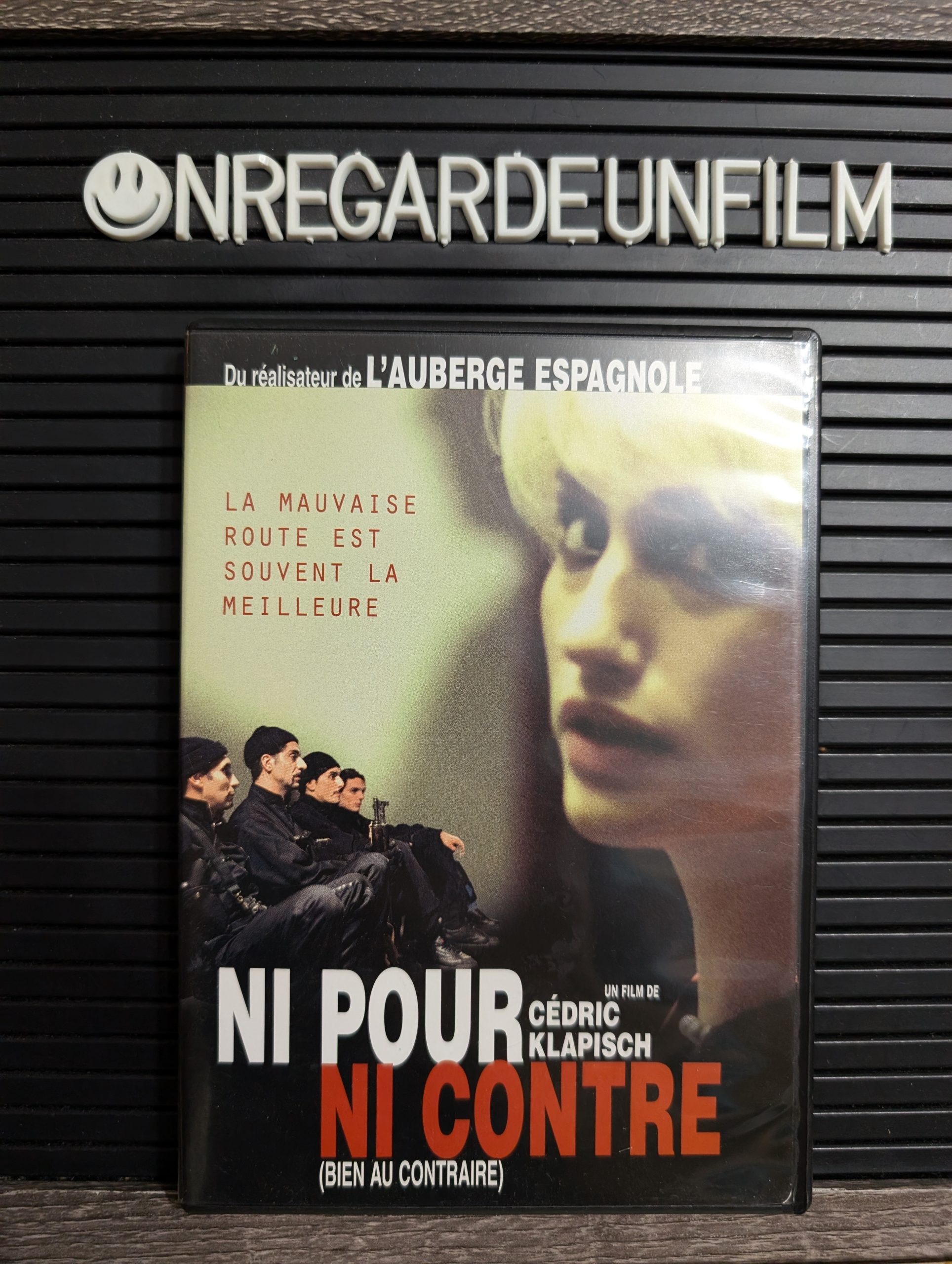 Ni Pour, Ni Contre (Bien au Contraire) (2003)