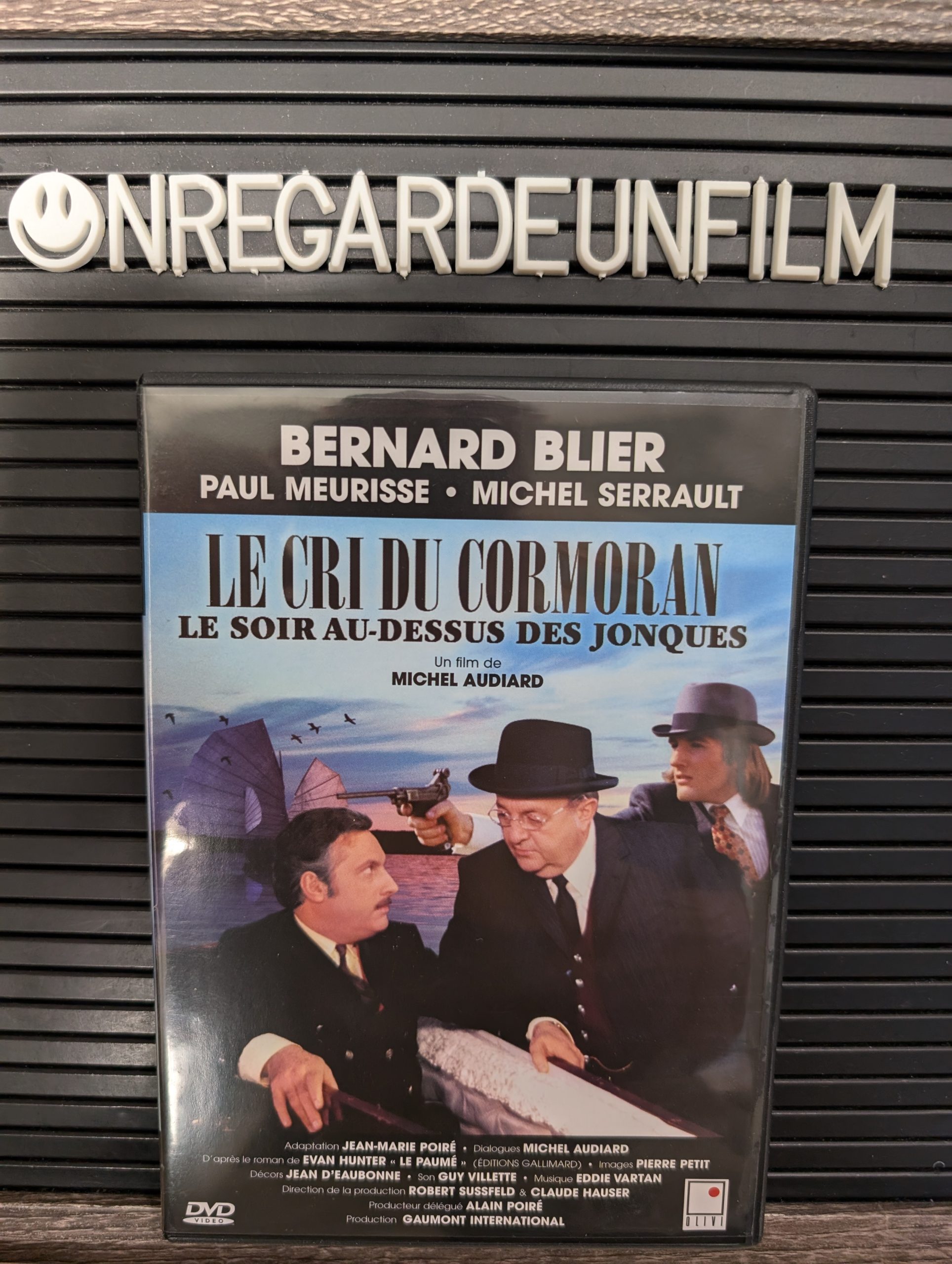 BERNARD BLIER
Le Cri du Cormoran, le Soir Au-Dessus des Jonques (1971) & Faut pas Prendre les Enfants du Bon Dieu pour des Canards Sauvages (1968) – Image 6
