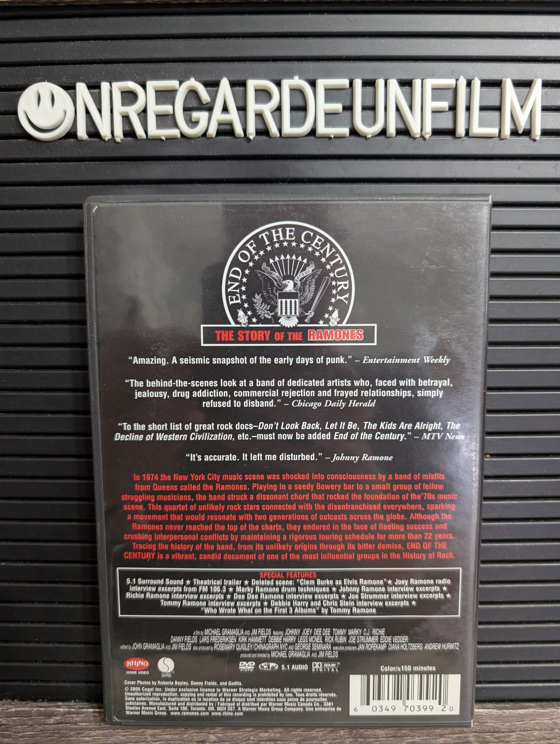 End of the Century. The Story of the Ramones (2003) – Image 2