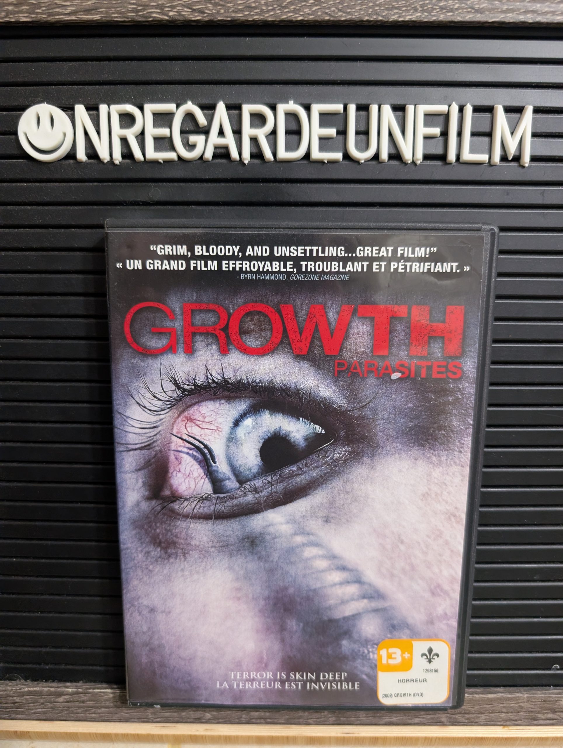 Parasites / Growth (2010)