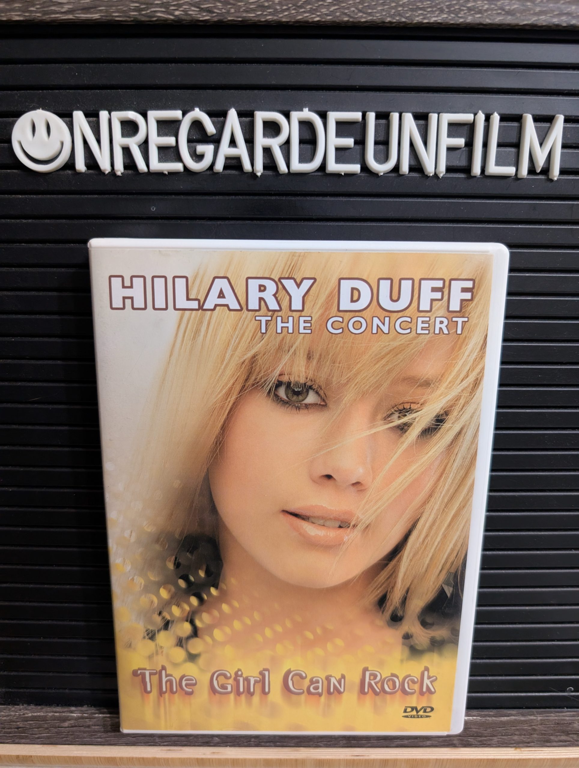Hilary Duff: The Concert - The Girl Can Rock (2004)