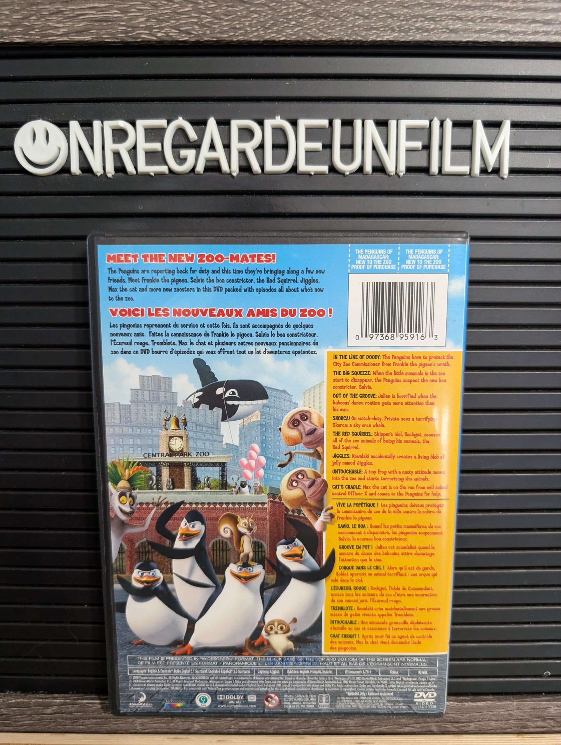 Les Pingouins de Madagascar. Du Nouveau au Zoo / The Penguins of Madagascar. New to the Zoo (2010) – Image 2