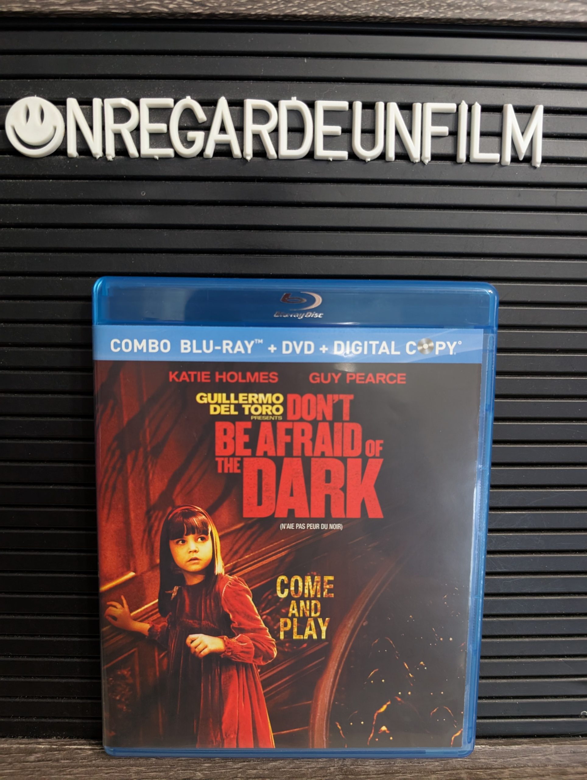 N'Aie pas Peur du Noir / Don't be Afraid of the Dark (2010) – Image 3