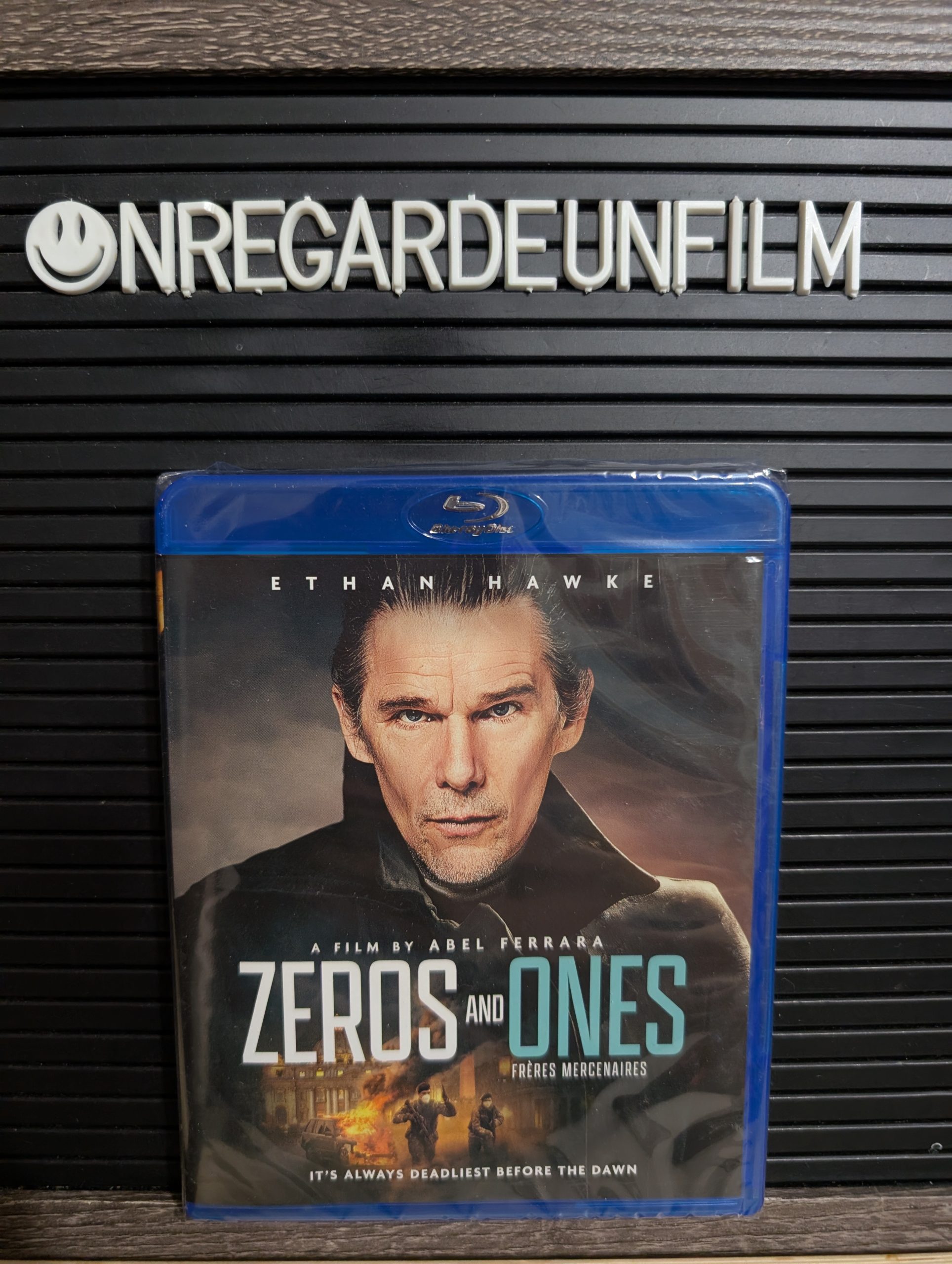 Frères Mercenaires / Zeros and Ones (2021)
