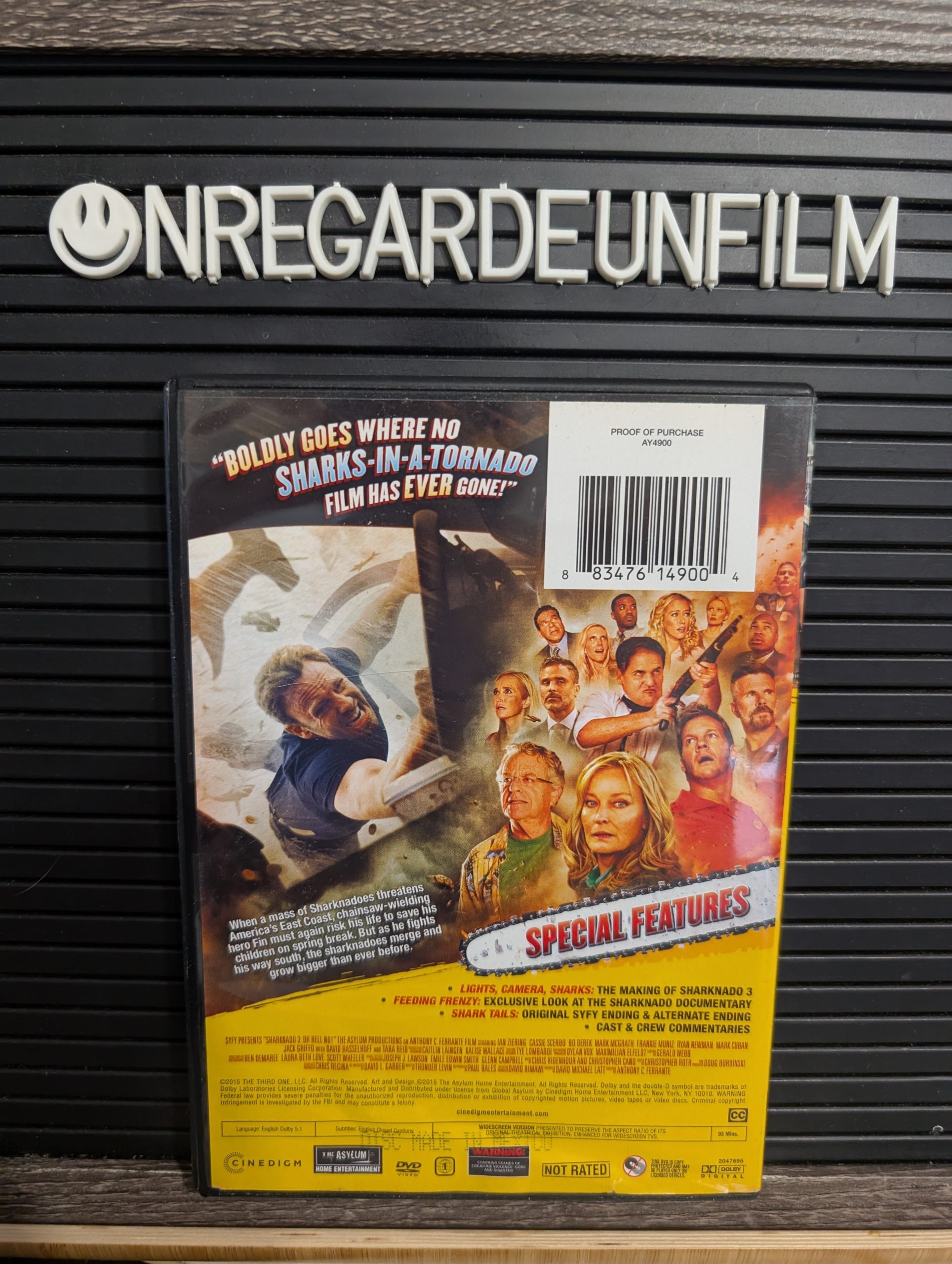 Sharknado 3: Oh Hell No! (2015) – Image 2
