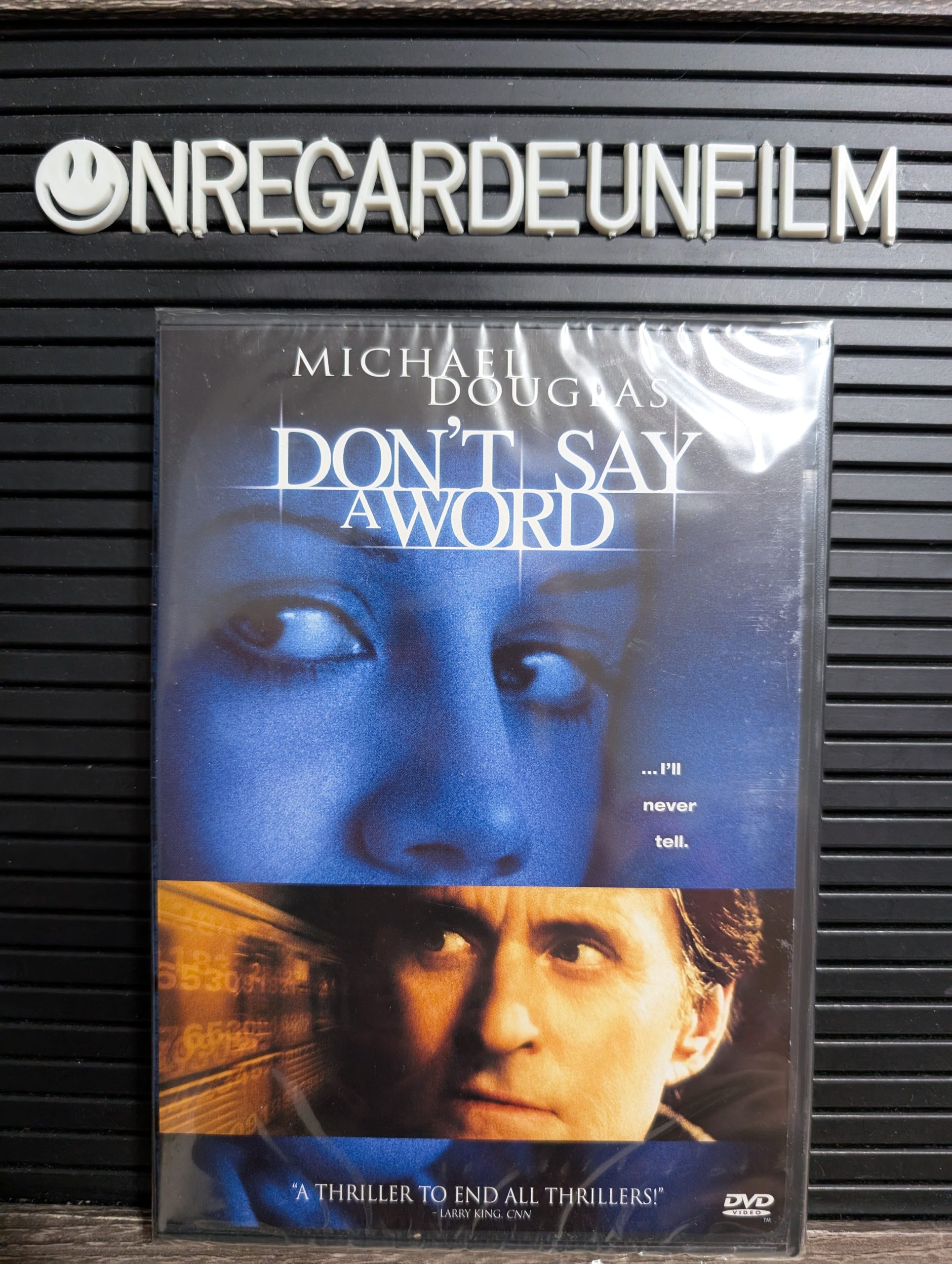 Ne Dites Rien (Pas un Mot) / Don't Say a Word (2001)