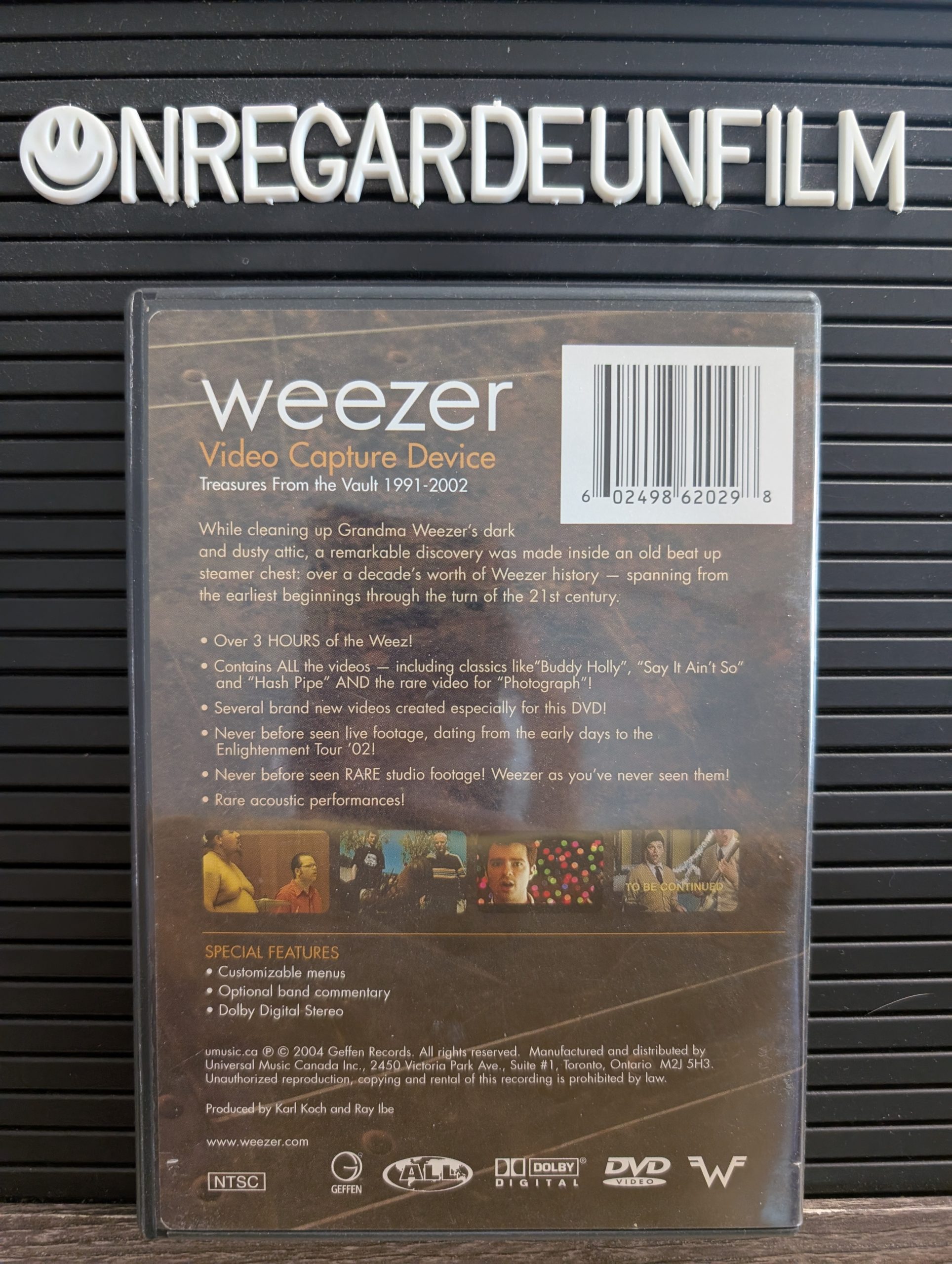 Weezer: Video Capture Device - Treasures from the Vault 1991-2002 (2004) – Image 2