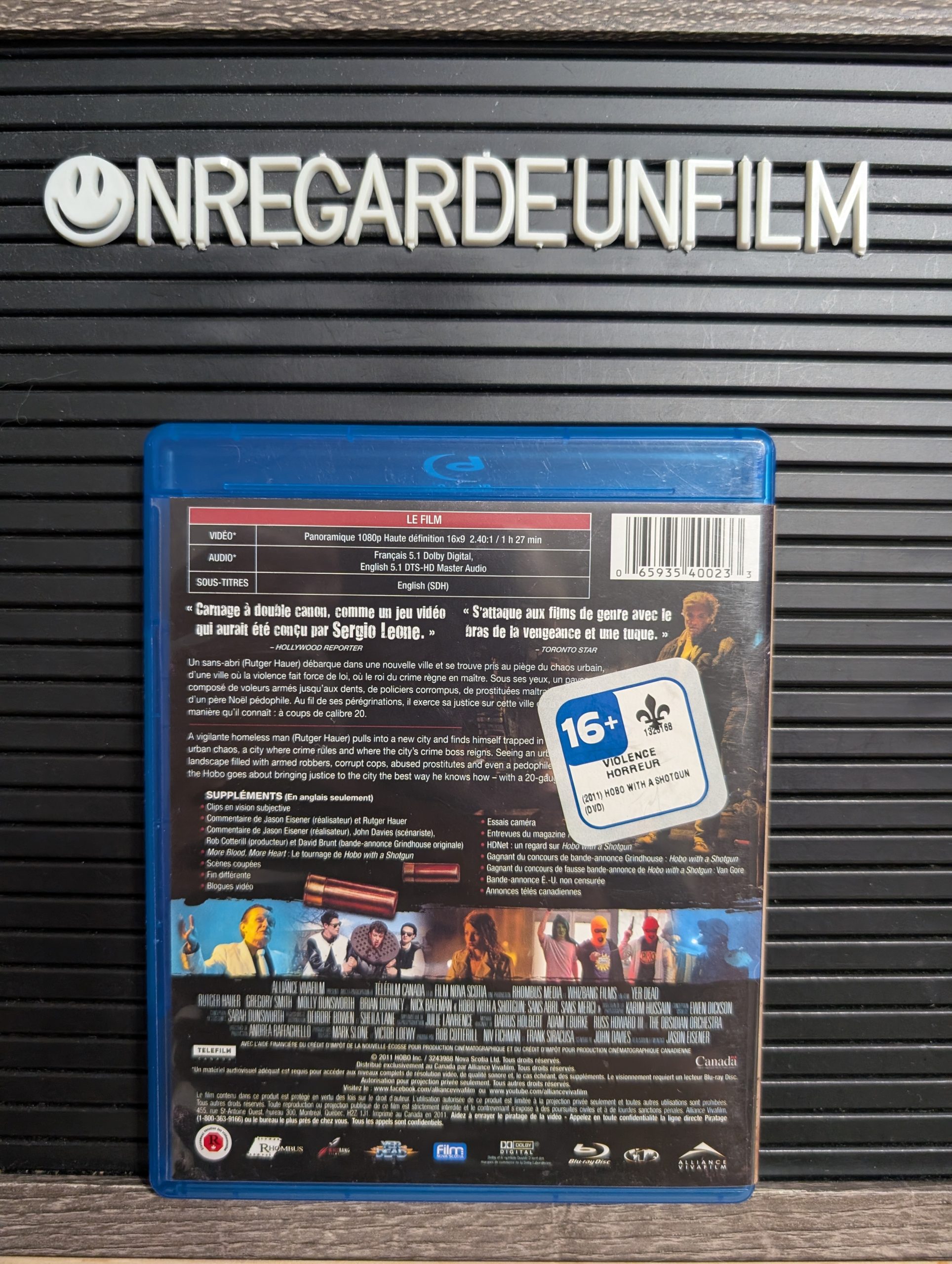 Hobo with a Shotgun: Sans Abri, Sans Merci / Hobo with a Shotgun (2011) – Image 2