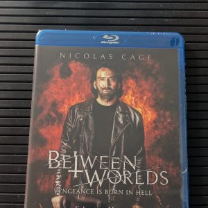 Entre Deux Mondes / Between Worlds (2018)