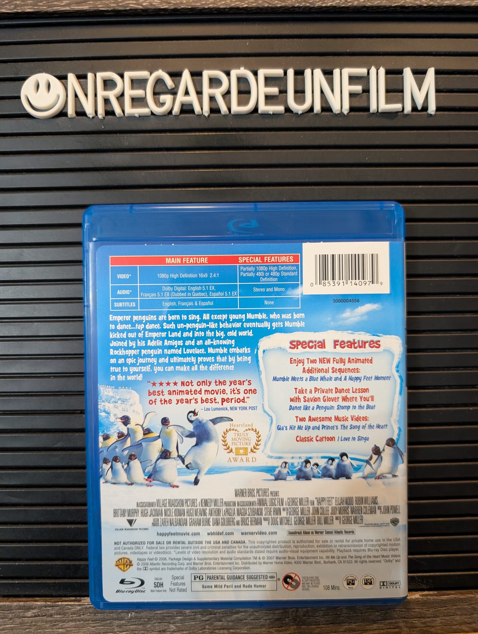 Les Petits Pieds du Bonheur / Happy Feet (2006) – Image 2