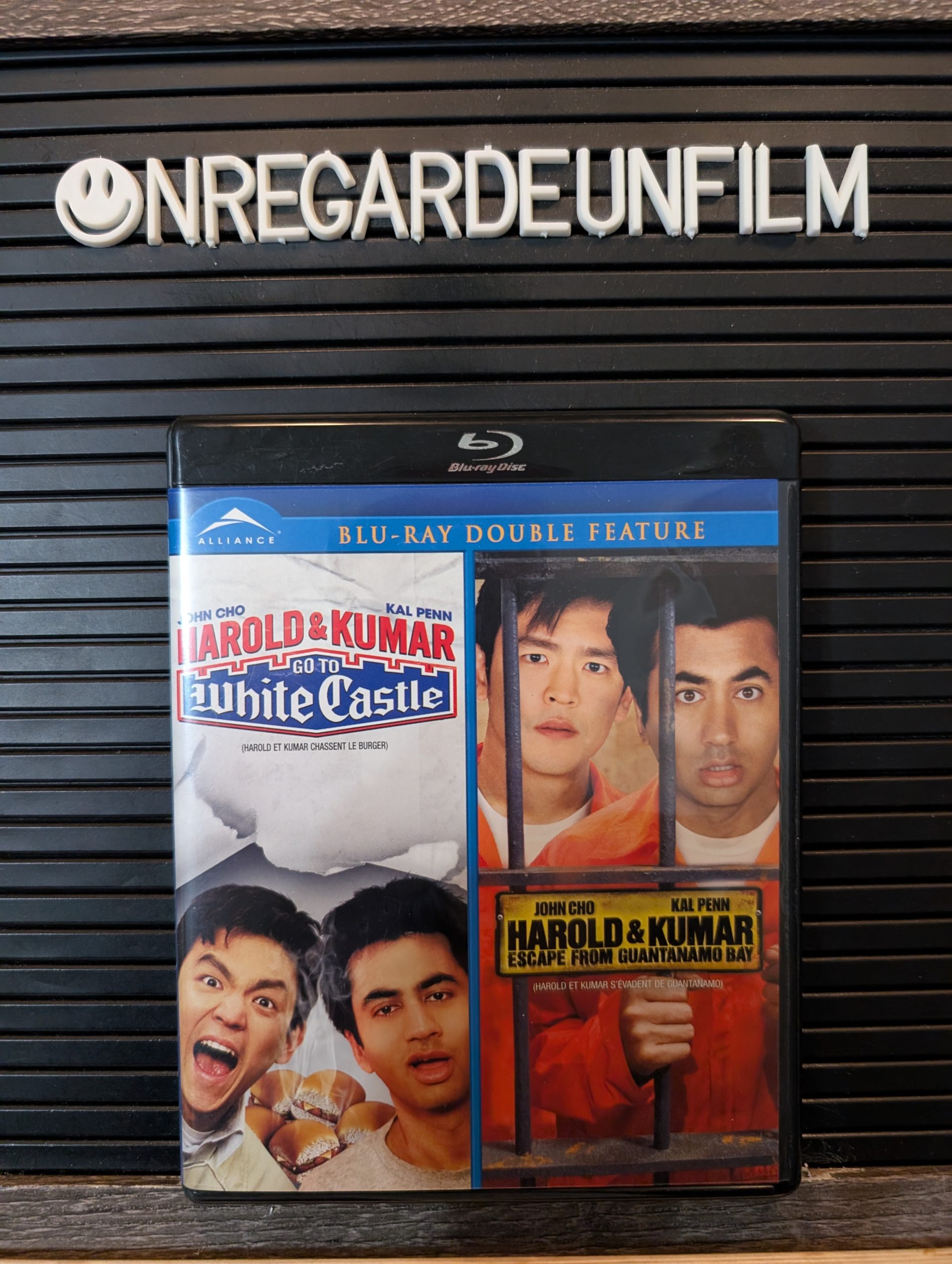 Harold et Kumar Chassent le Burger & Harold et Kumar s'Évadent de Guantanamo / Harold & Kumar Go to White Castle (2004) & Harold & Kumar Escape from Guantanamo Bay (2008)