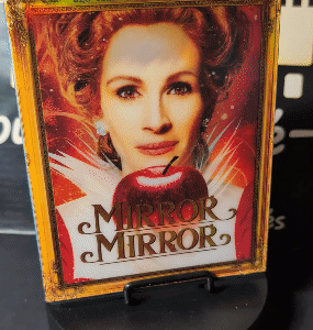 Miroir Miroir / Mirror Mirror (2012)