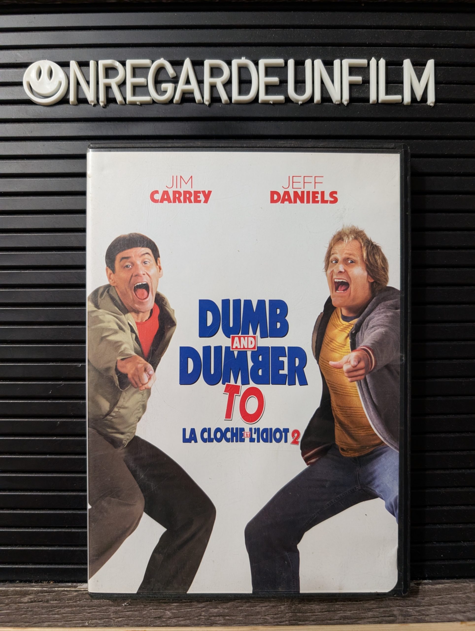 La Cloche et l'Idiot 2 / Dumb and Dumber To (2014)