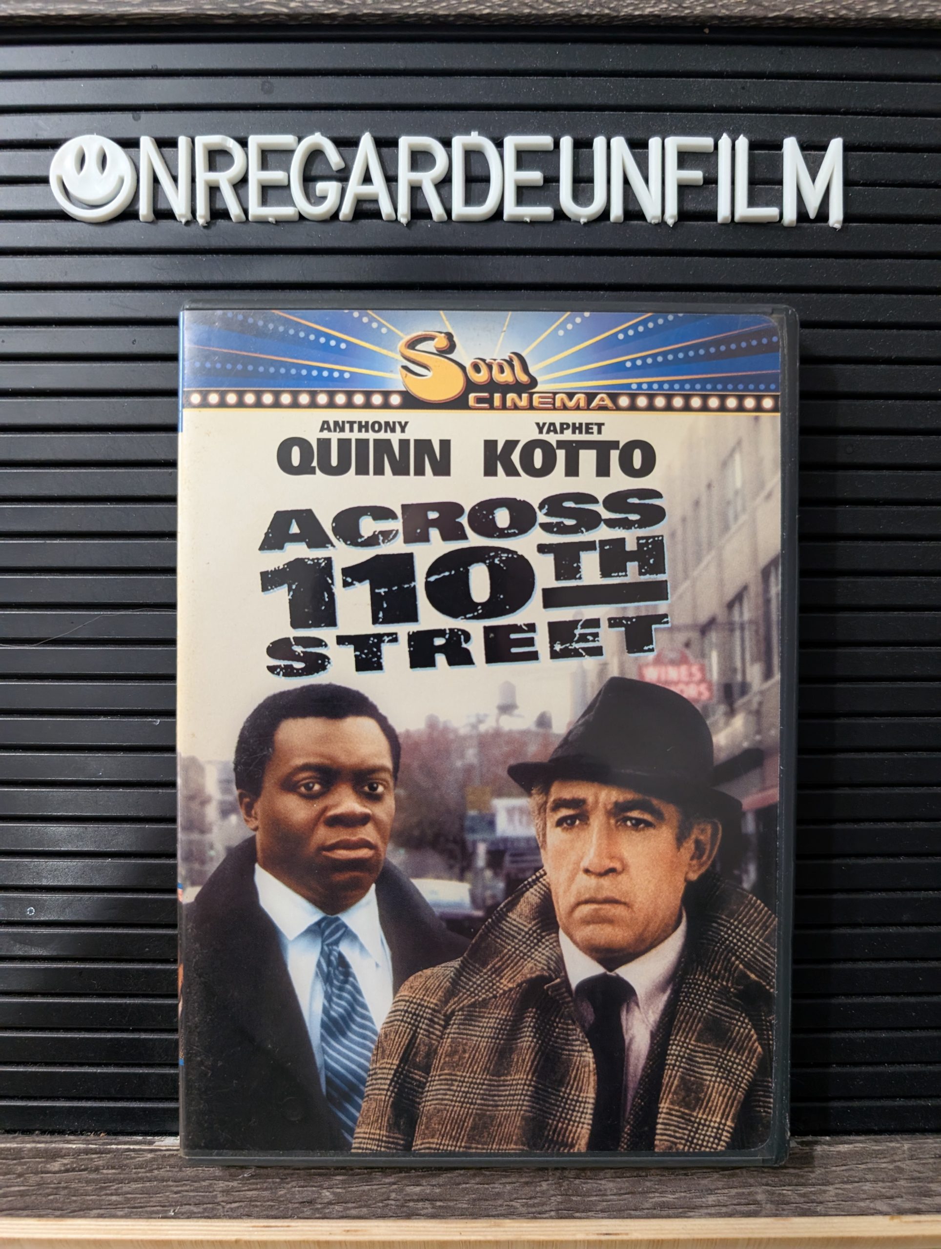 Meurtre dans la 110e Avenue / Across 110th Street (1972)