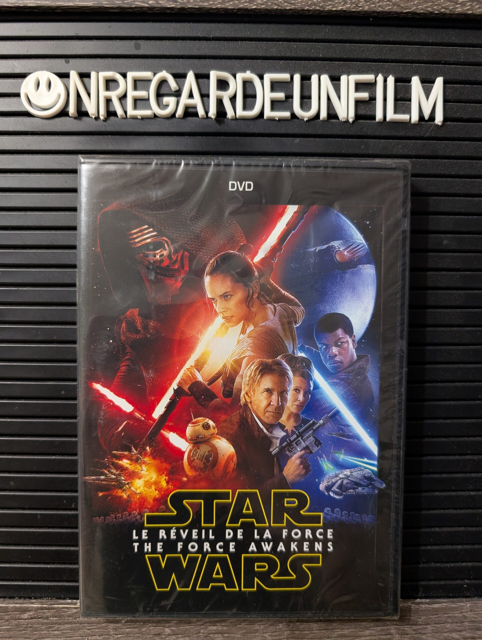 La Guerre des Étoiles VII - Le Réveil de la Force / Star Wars: Episode VII - The Force Awakens (2015)