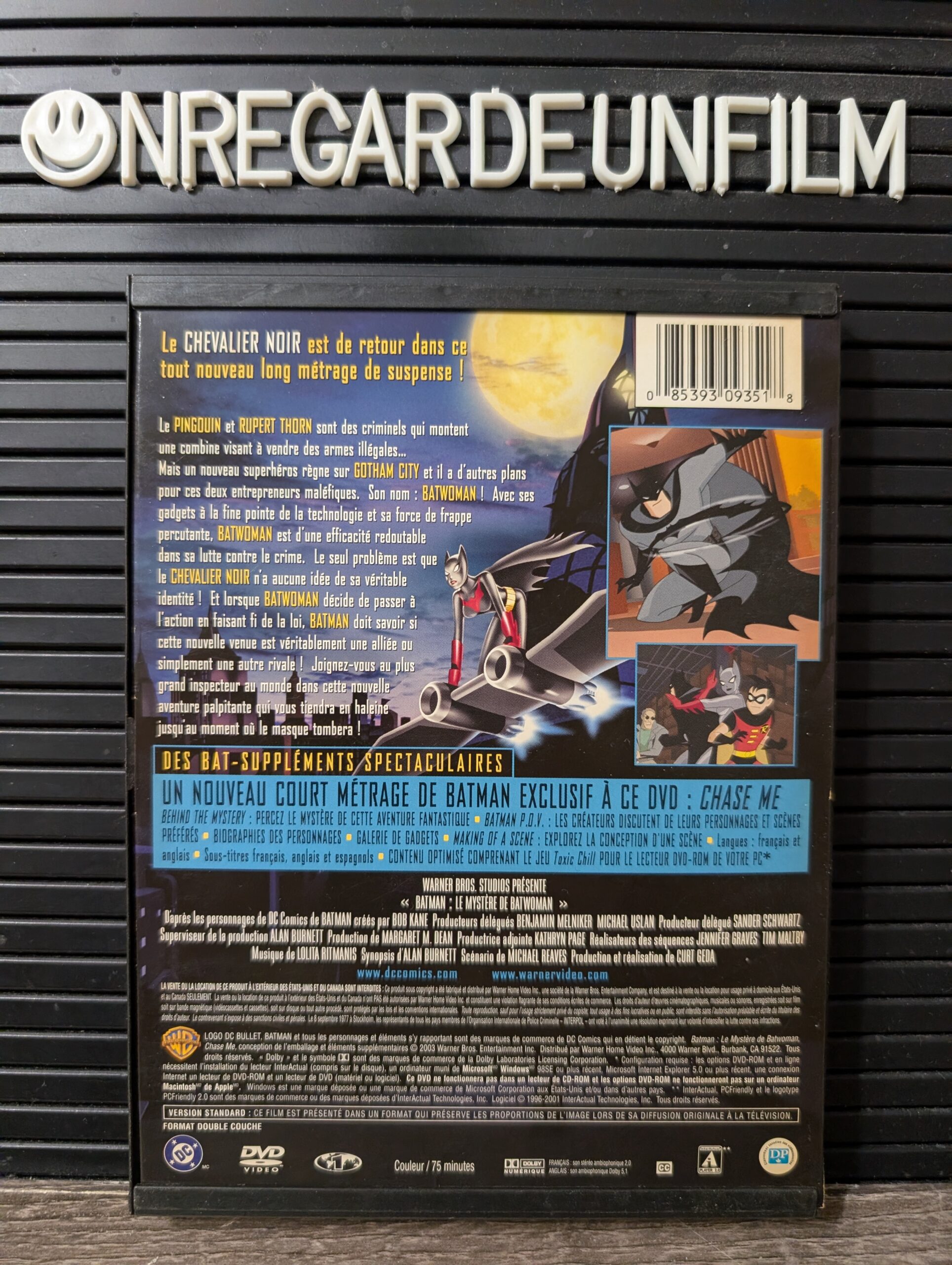 Batman: Le Mystère de Batwoman / Batman: Mystery of the Batwoman (2003) – Image 2