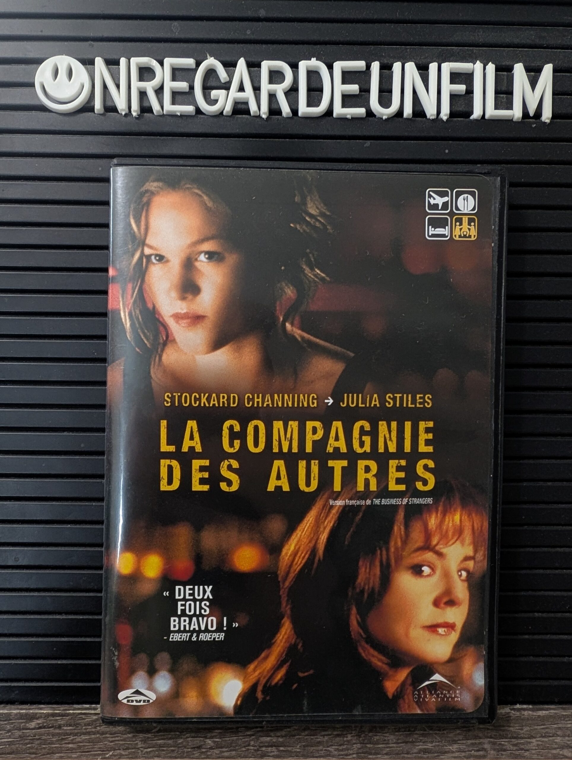 La Compagnie des Autres / The Business of Strangers (2001)