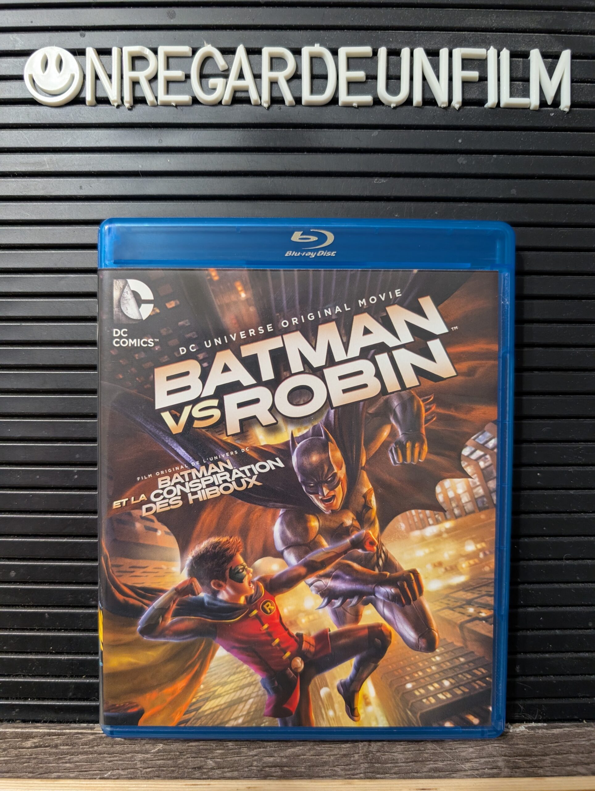Batman et la Conspiration des Hiboux / Batman vs. Robin (2015)