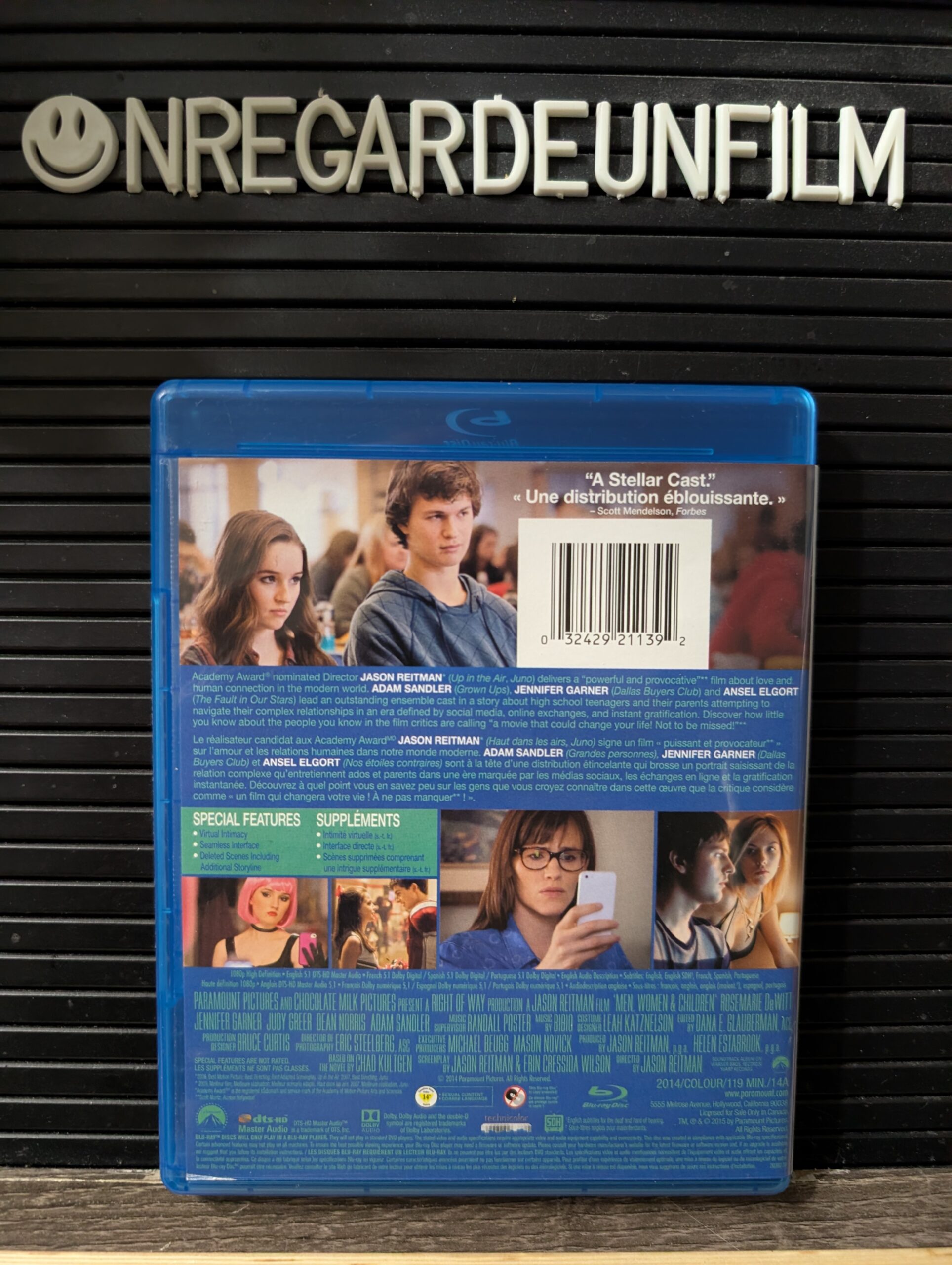 Hommes, Femmes et Enfants / Men, Women & Children (2014) – Image 2