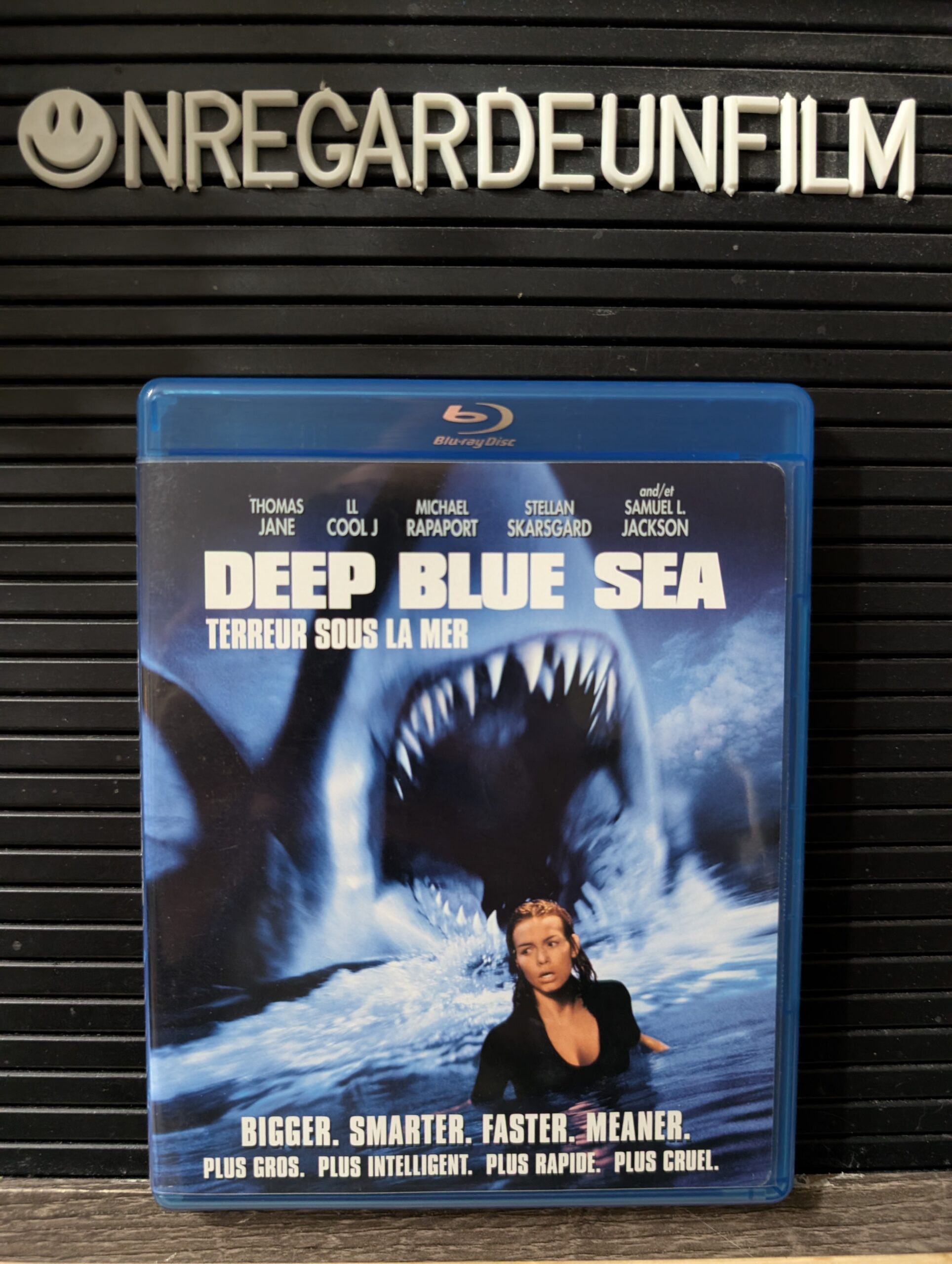 Terreur sous la Mer / Deep Blue Sea (1999)