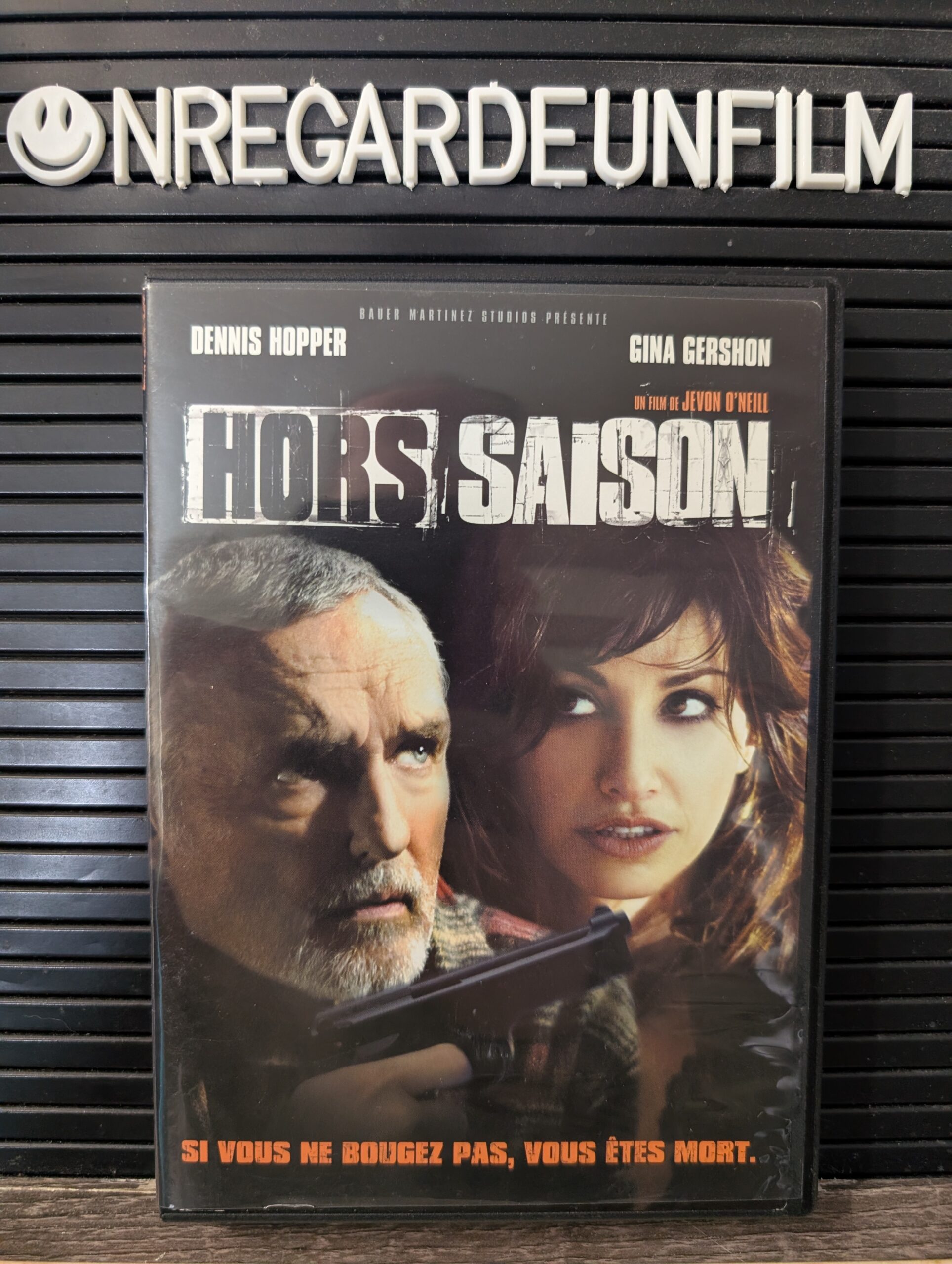 Hors Saison / Out of Season (2004)