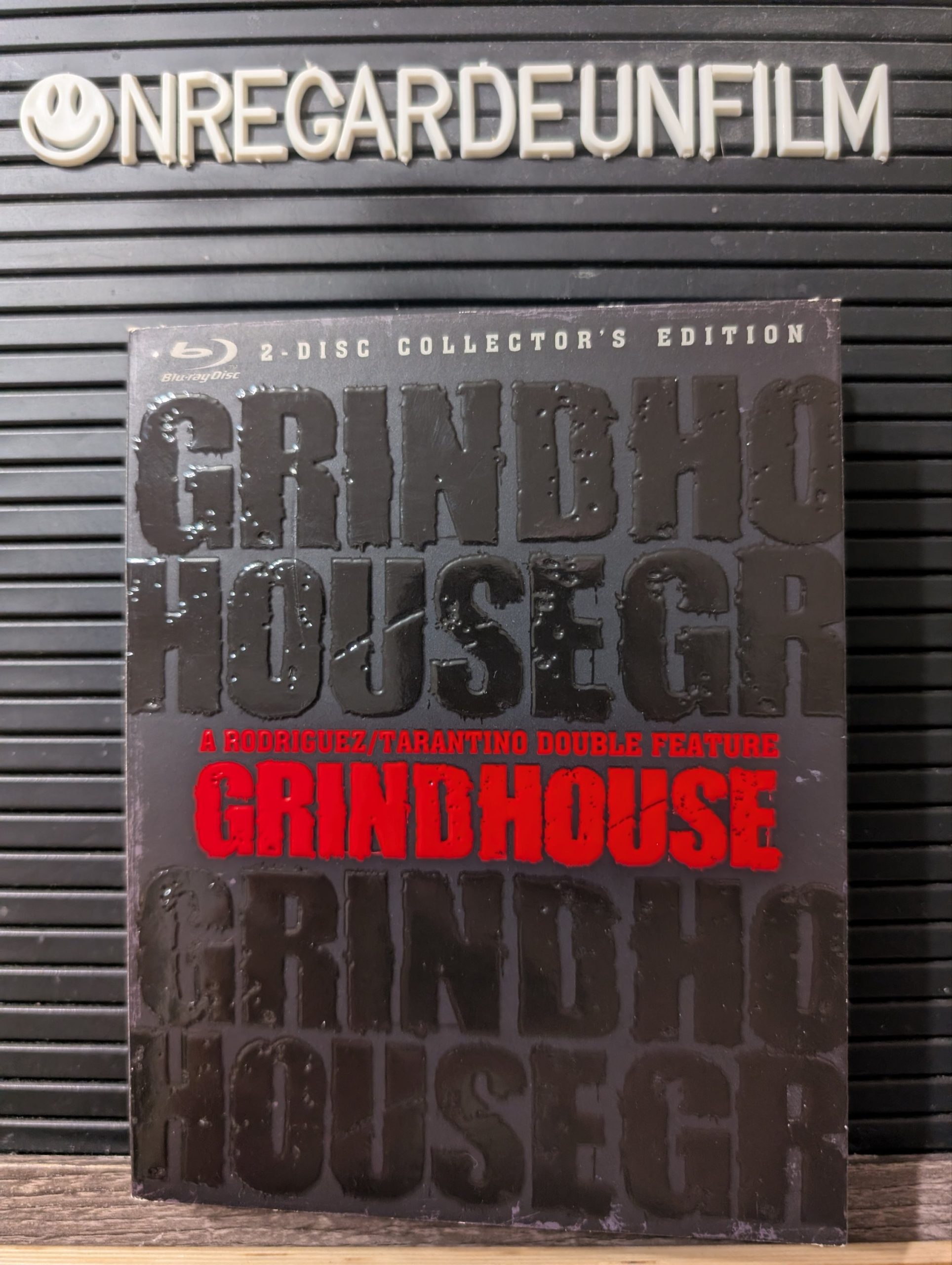GRINDHOUSE
Planète Terreur & À l'Épreuve de la Mort / Planet Terror (2007) & Death Proof (2007)