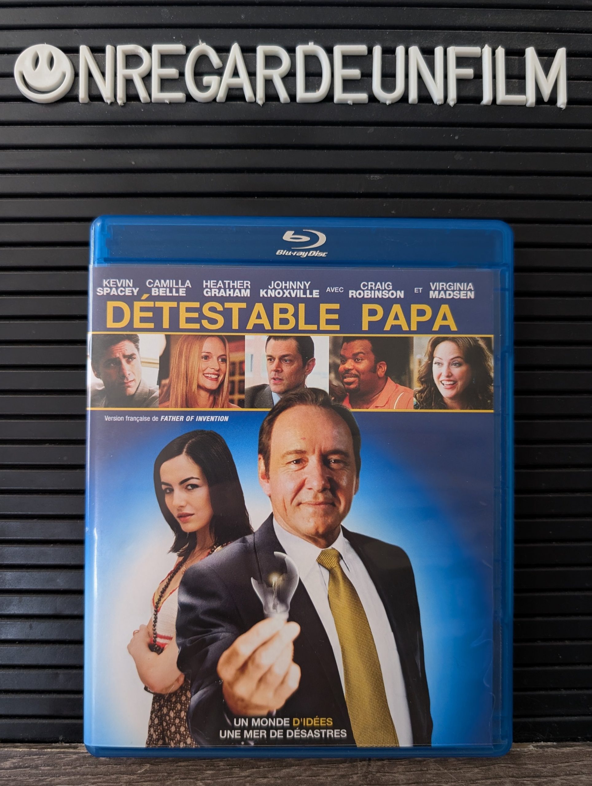 Détestable Papa / Father of Invention (2010)