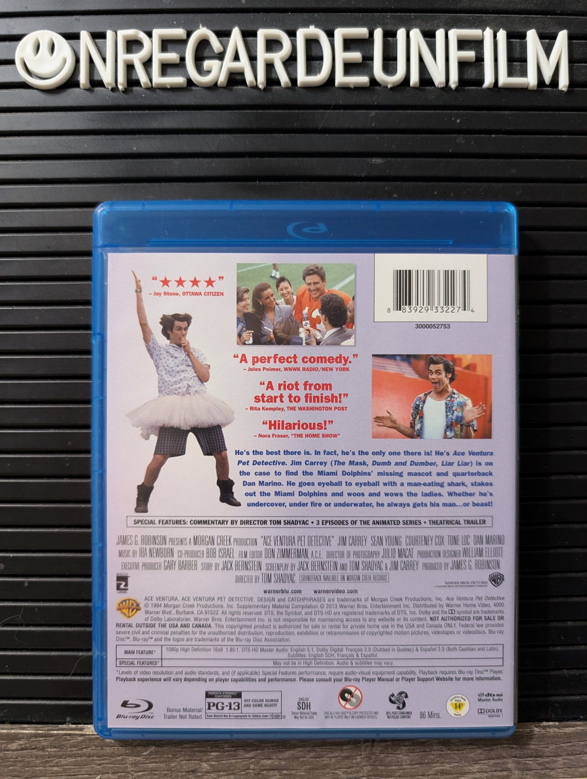 Ace Ventura mêne l'Enquête / Ace Ventura: Pet Detective (1994) – Image 2
