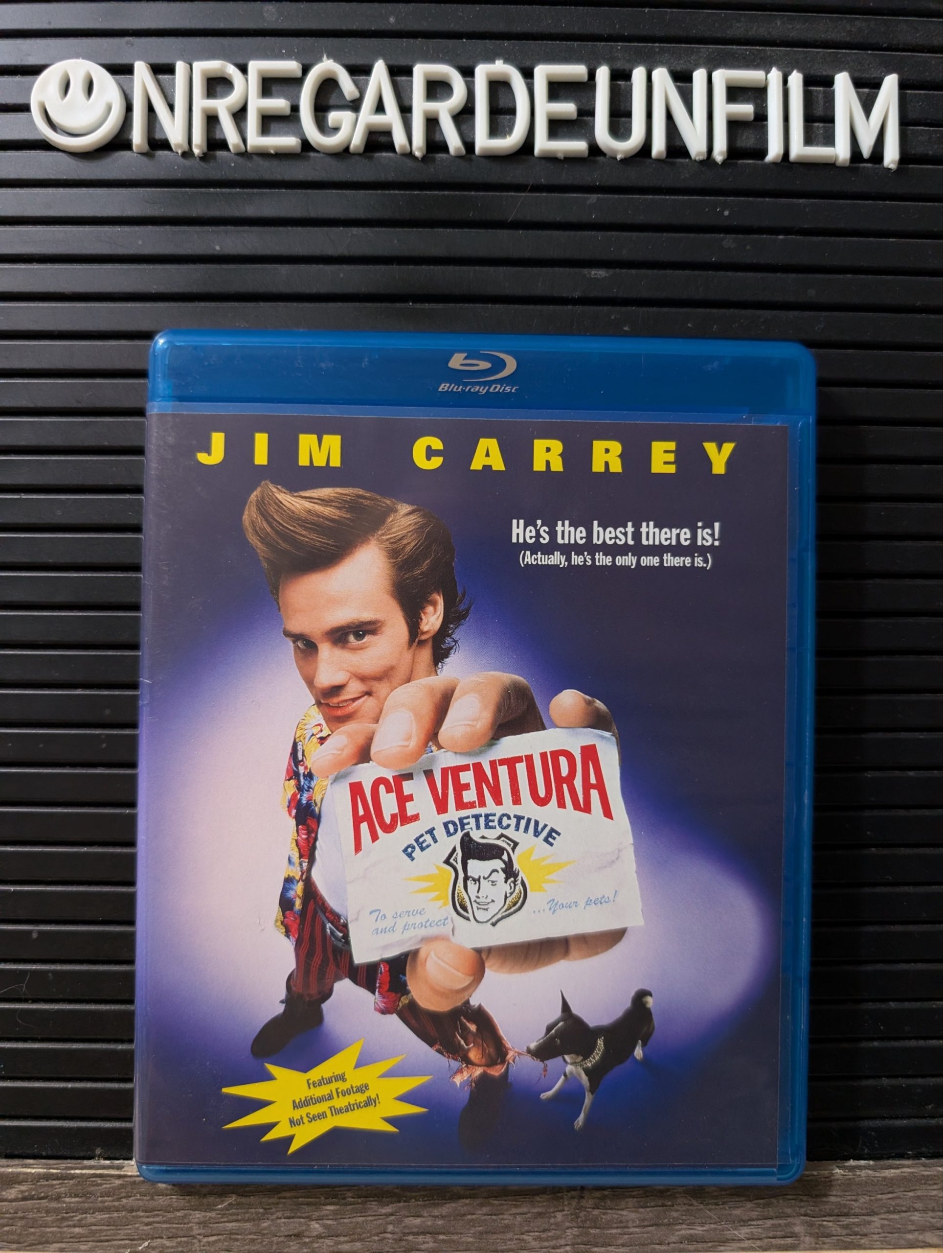 Ace Ventura mêne l'Enquête / Ace Ventura: Pet Detective (1994)