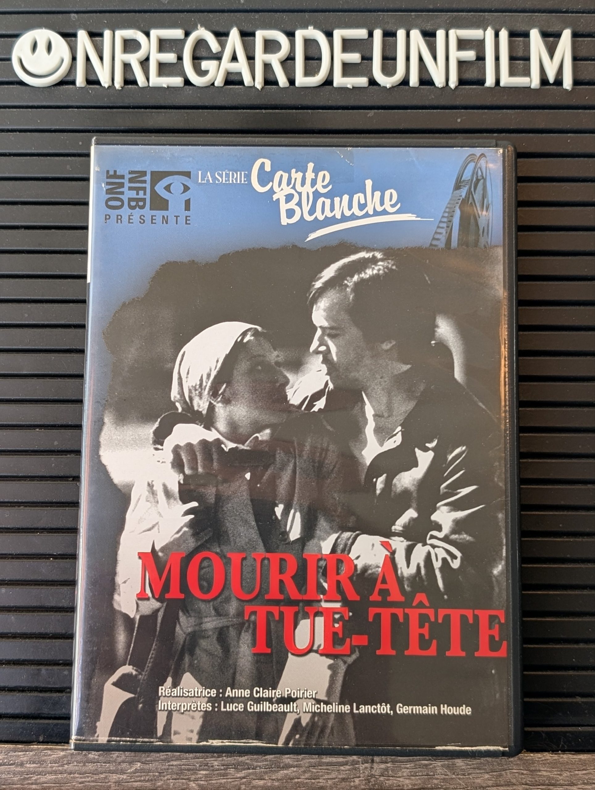 CARTE BLANCHE
Mourir à Tue-Tête (1979)