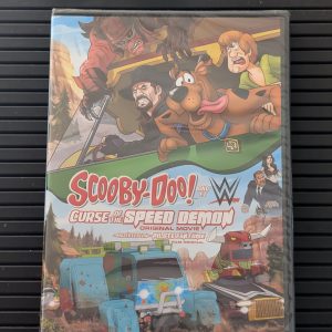 SCOOBY-DOO! 
La Malédiction du Pilote Fantôme / Curse of the Speed Demon (2016)