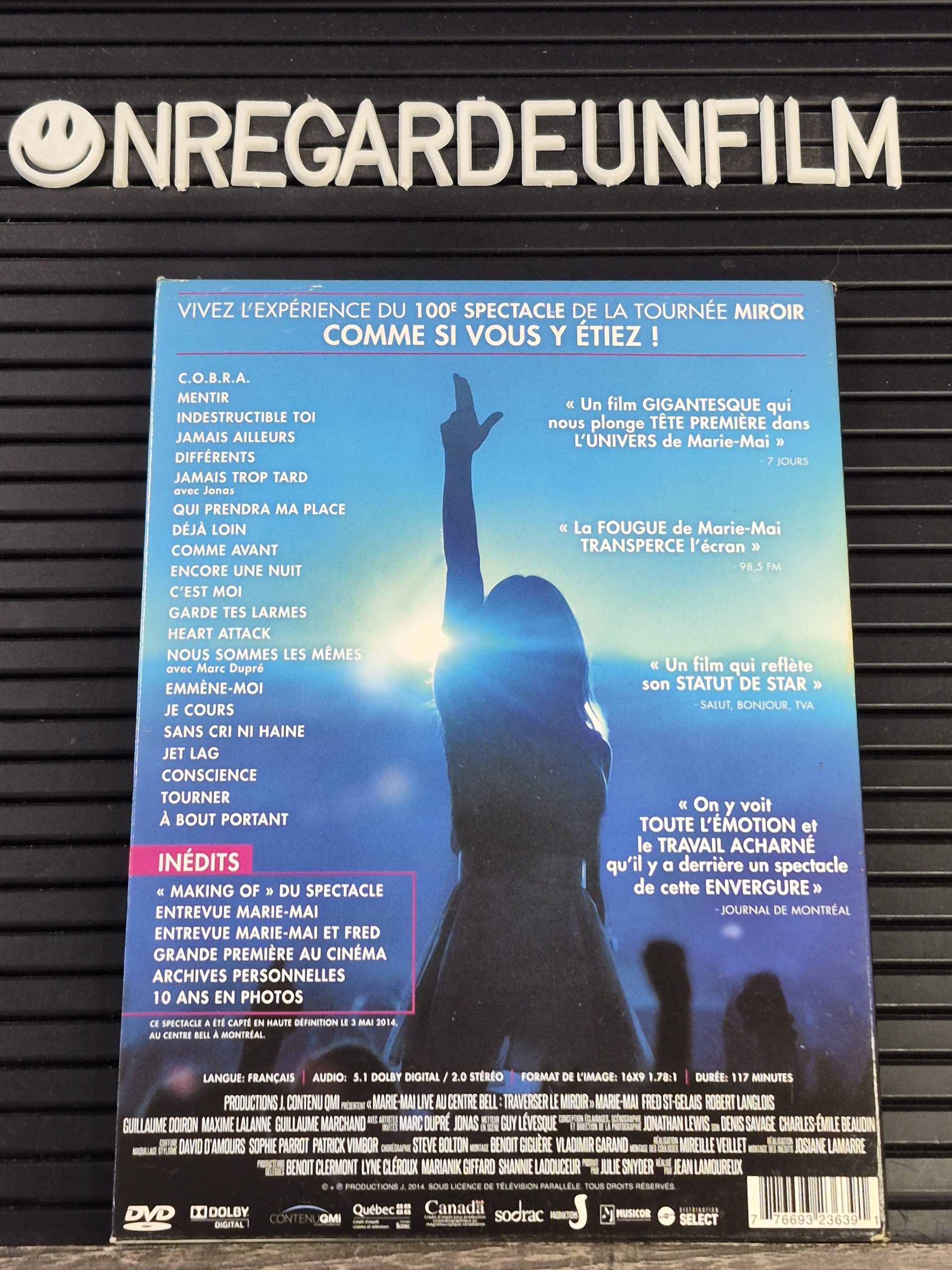 Marie-Mai - Live au Centre Bell - Traverser le Miroir (2014) – Image 2
