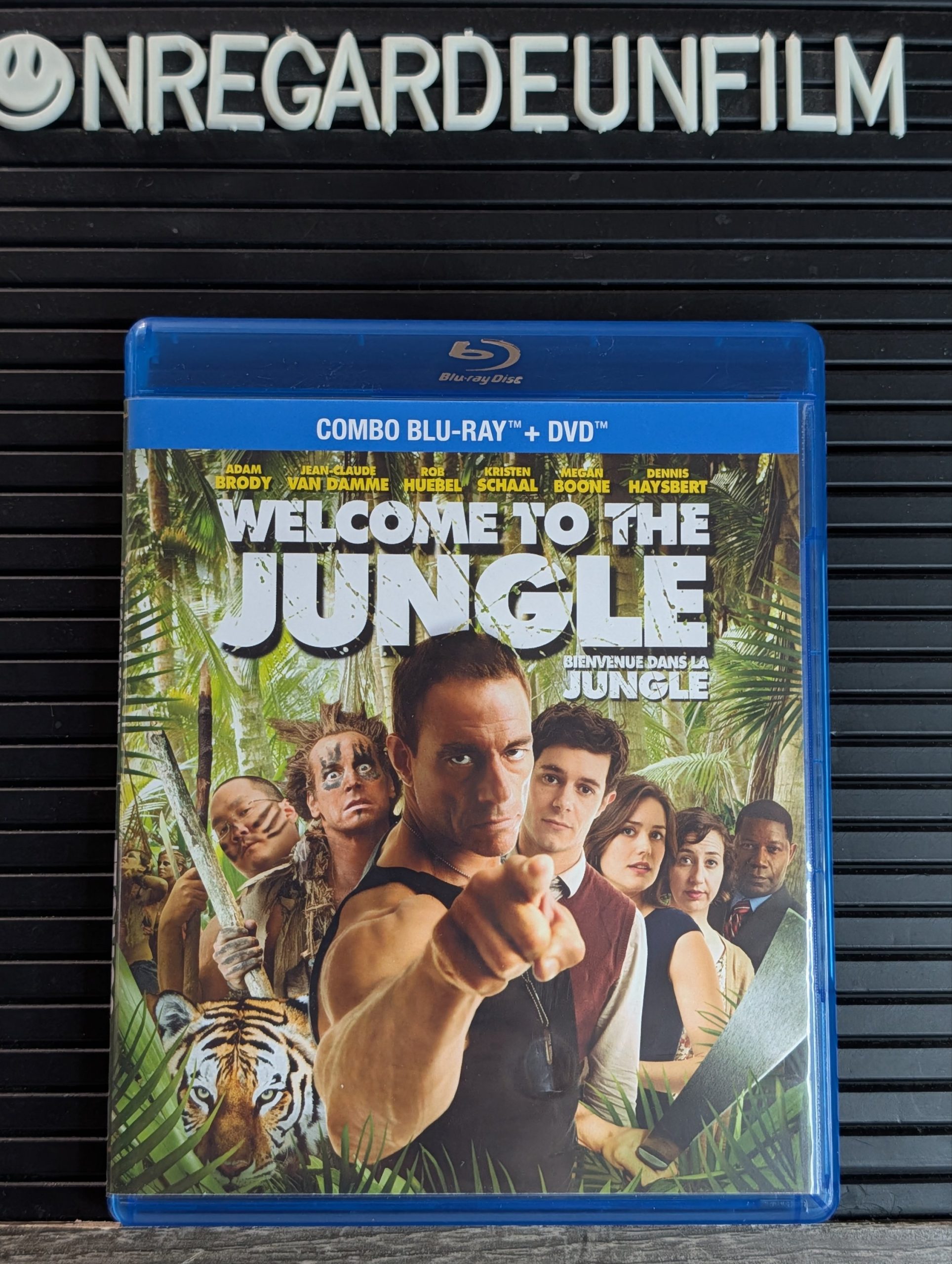Bienvenue dans la Jungle / Welcome to the Jungle (2013)